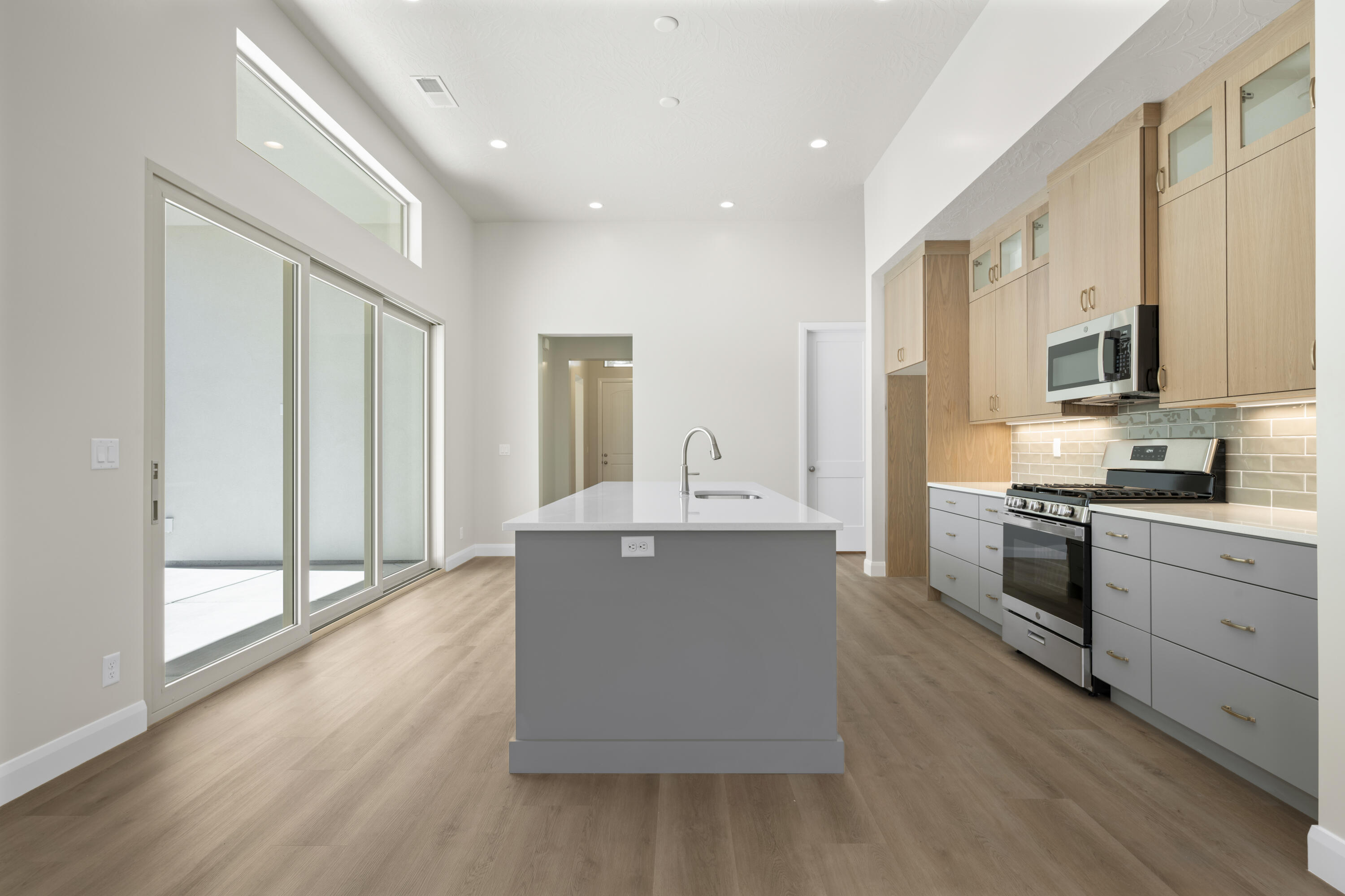 SOLIS AT CORAL CANYON - Residential