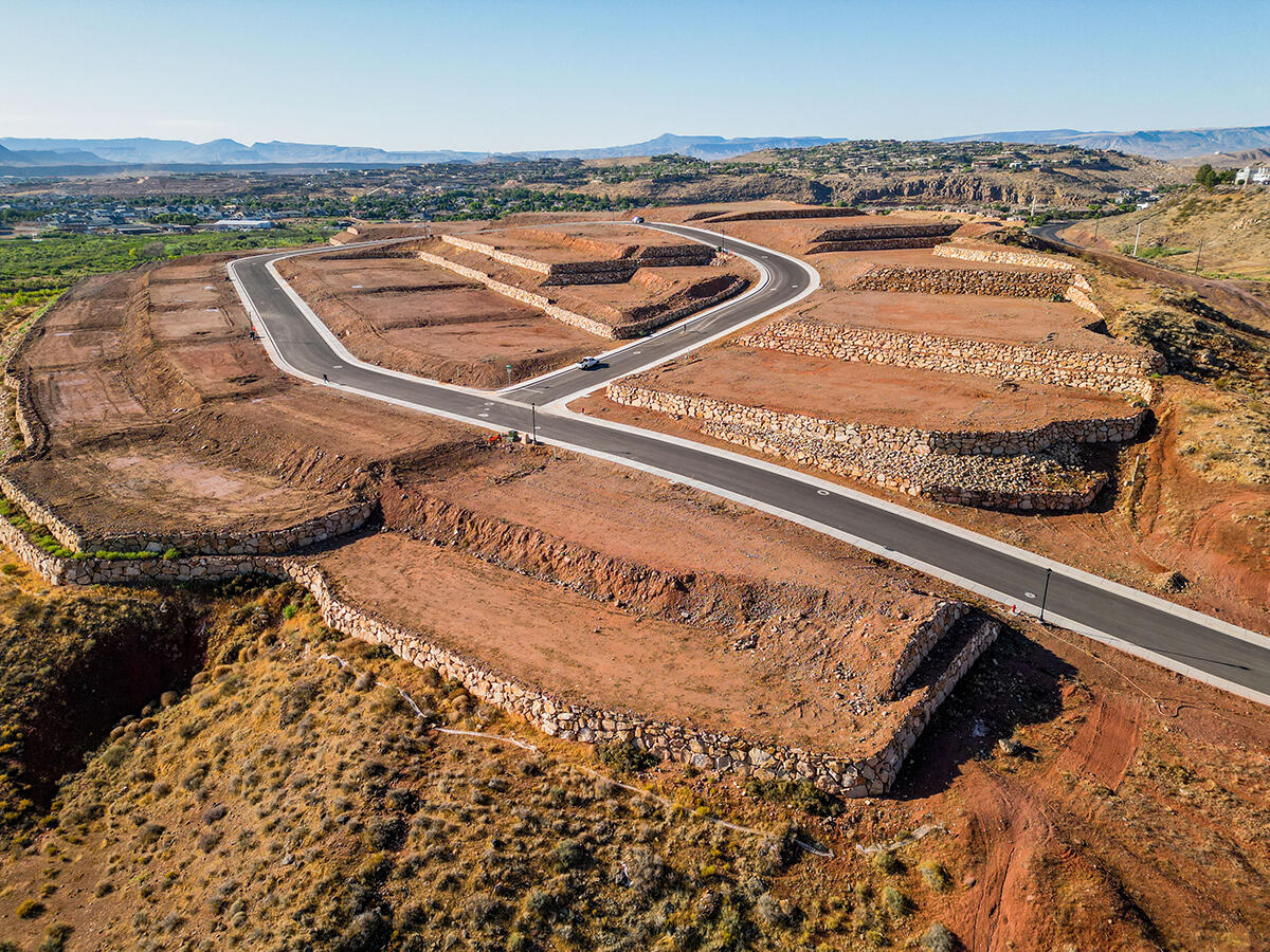 KNETTAS KNOLL SUB - Land