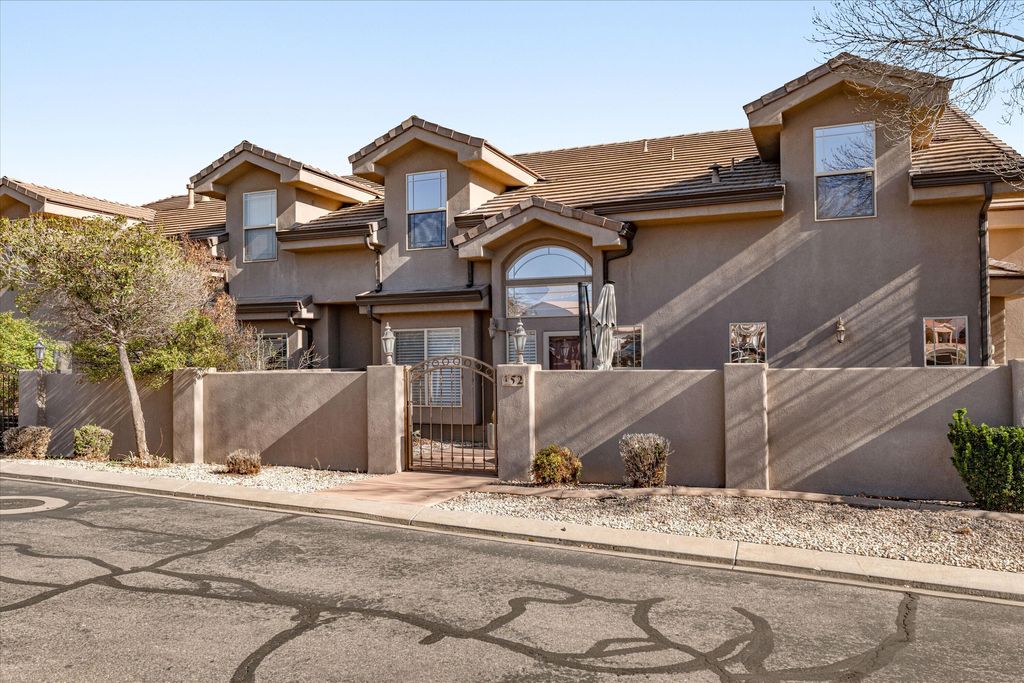 Photo of 345 N 2450 E 152 #152, Saint George, UT 84790 (MLS # 26-269949)