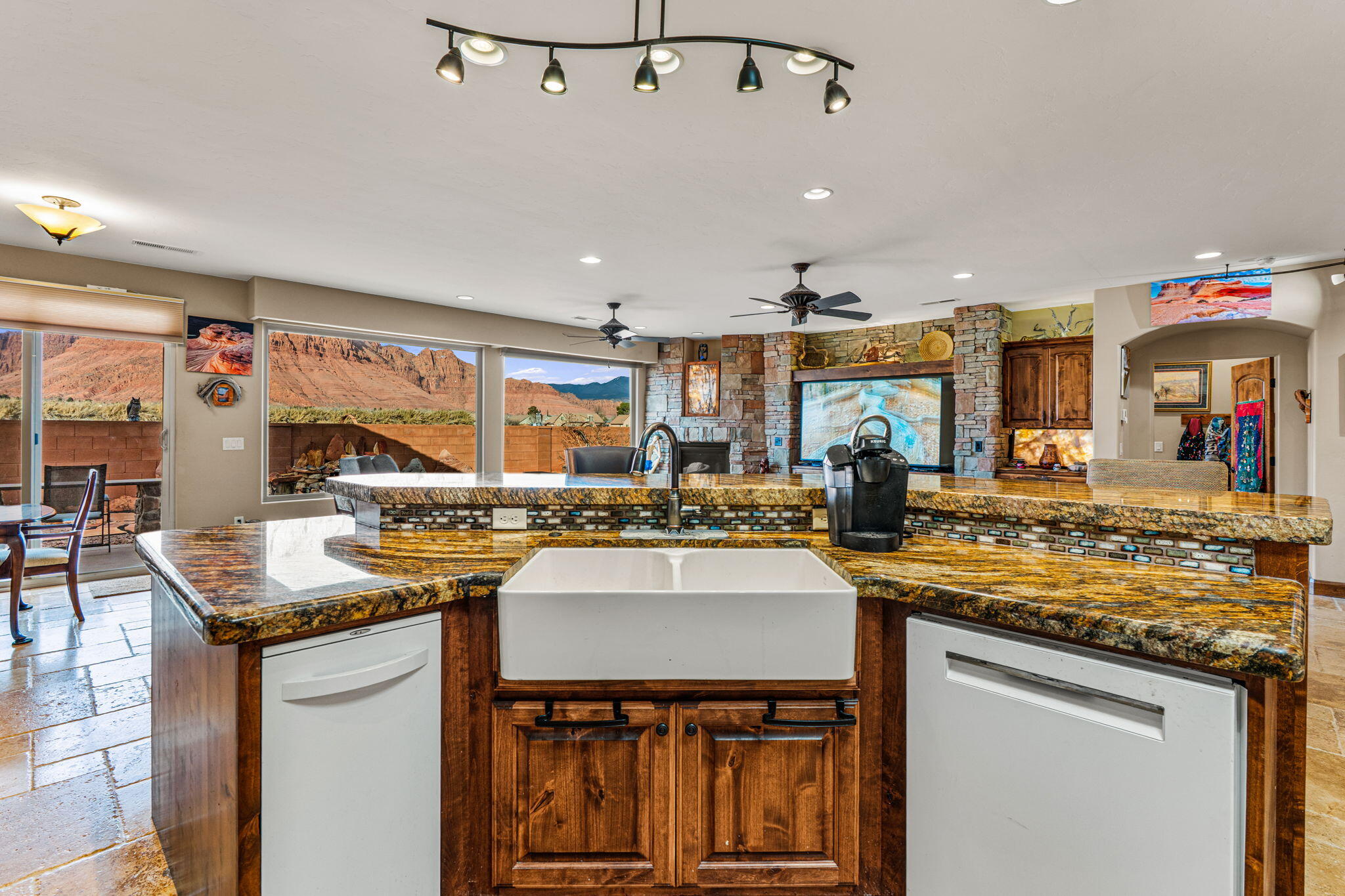 SHADOW CANYONS OF IVINS - Residential