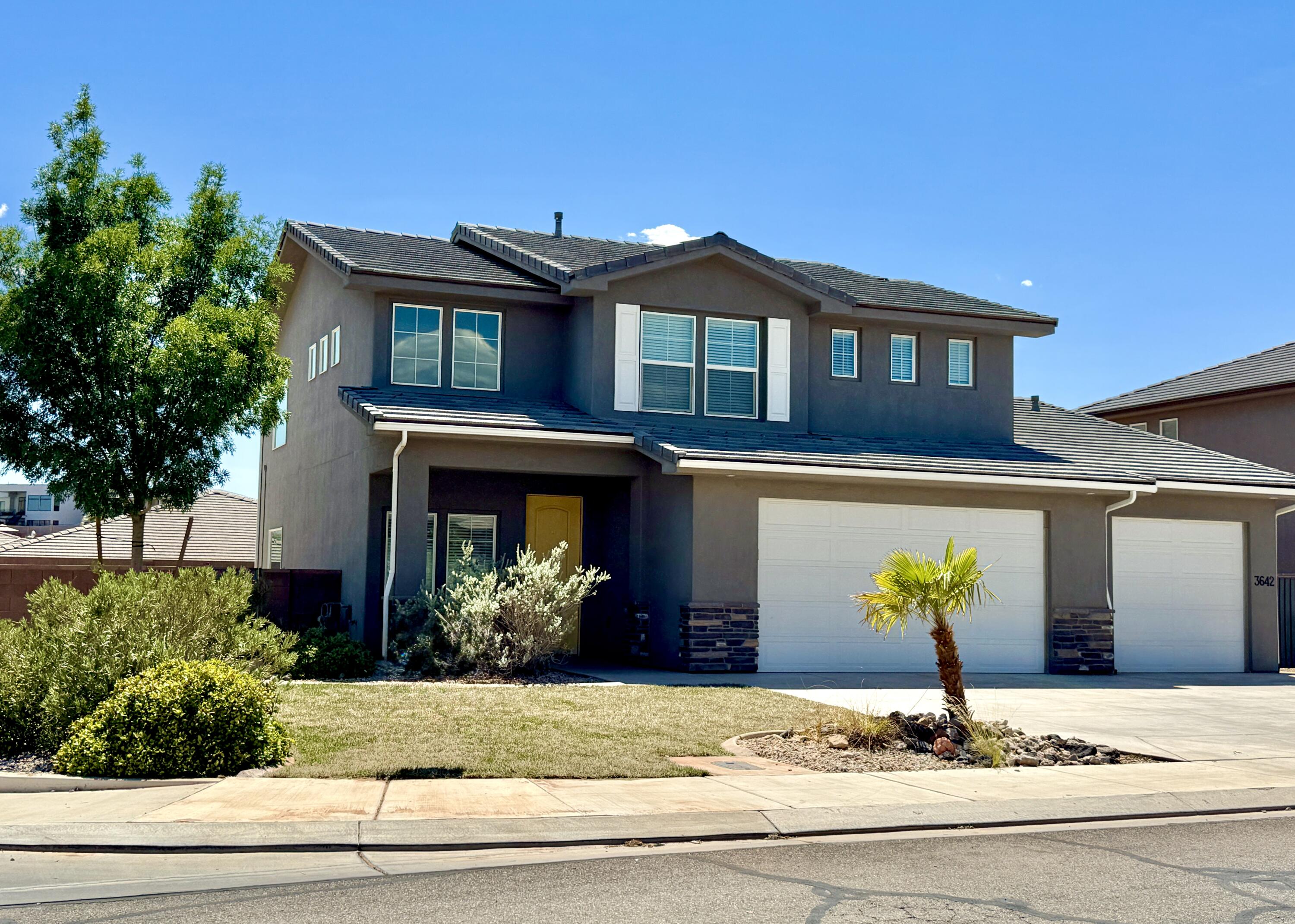 DESERT RIDGE - Residential