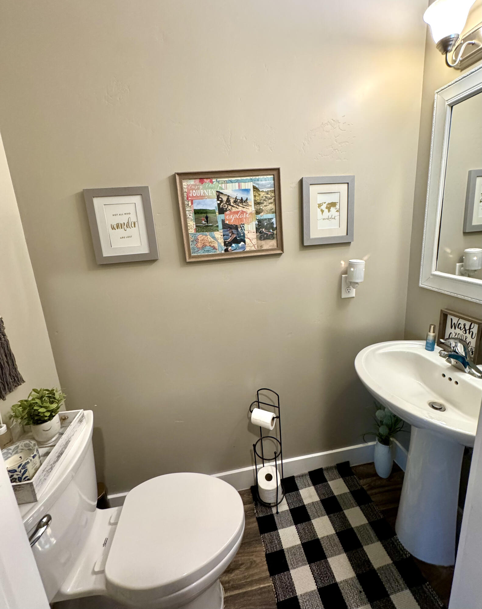 DESERT RIDGE - Residential