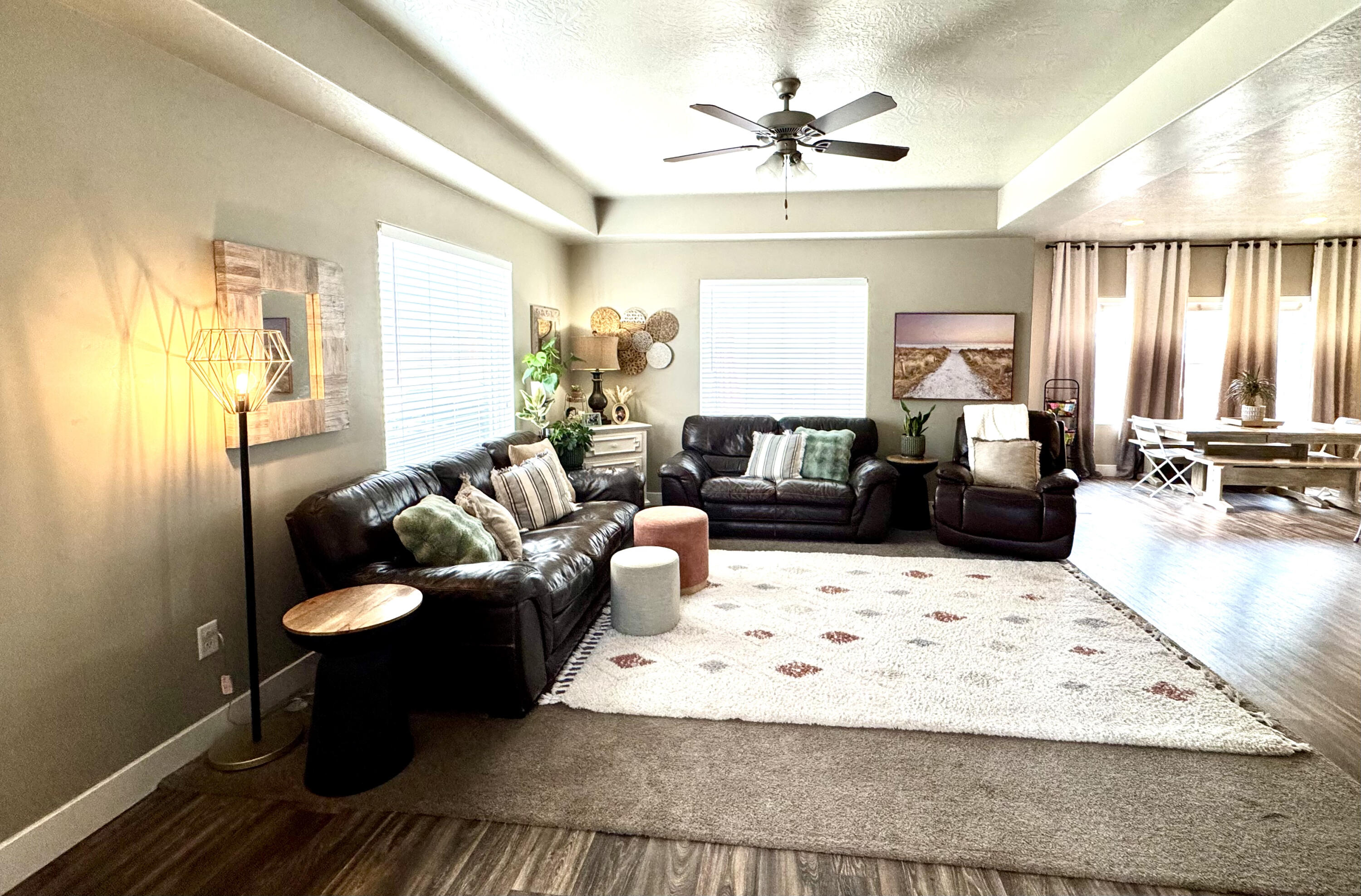 DESERT RIDGE - Residential