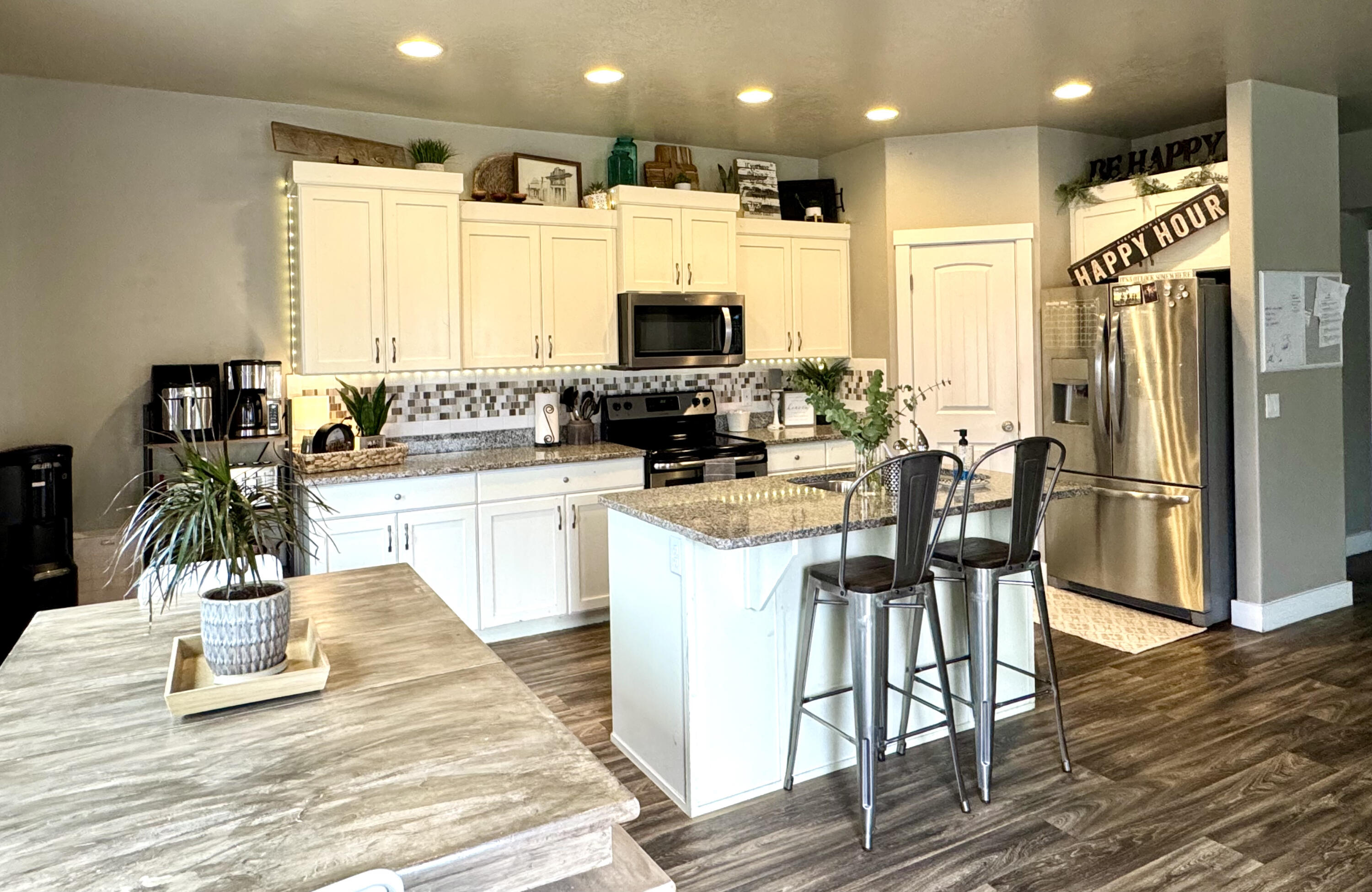 DESERT RIDGE - Residential