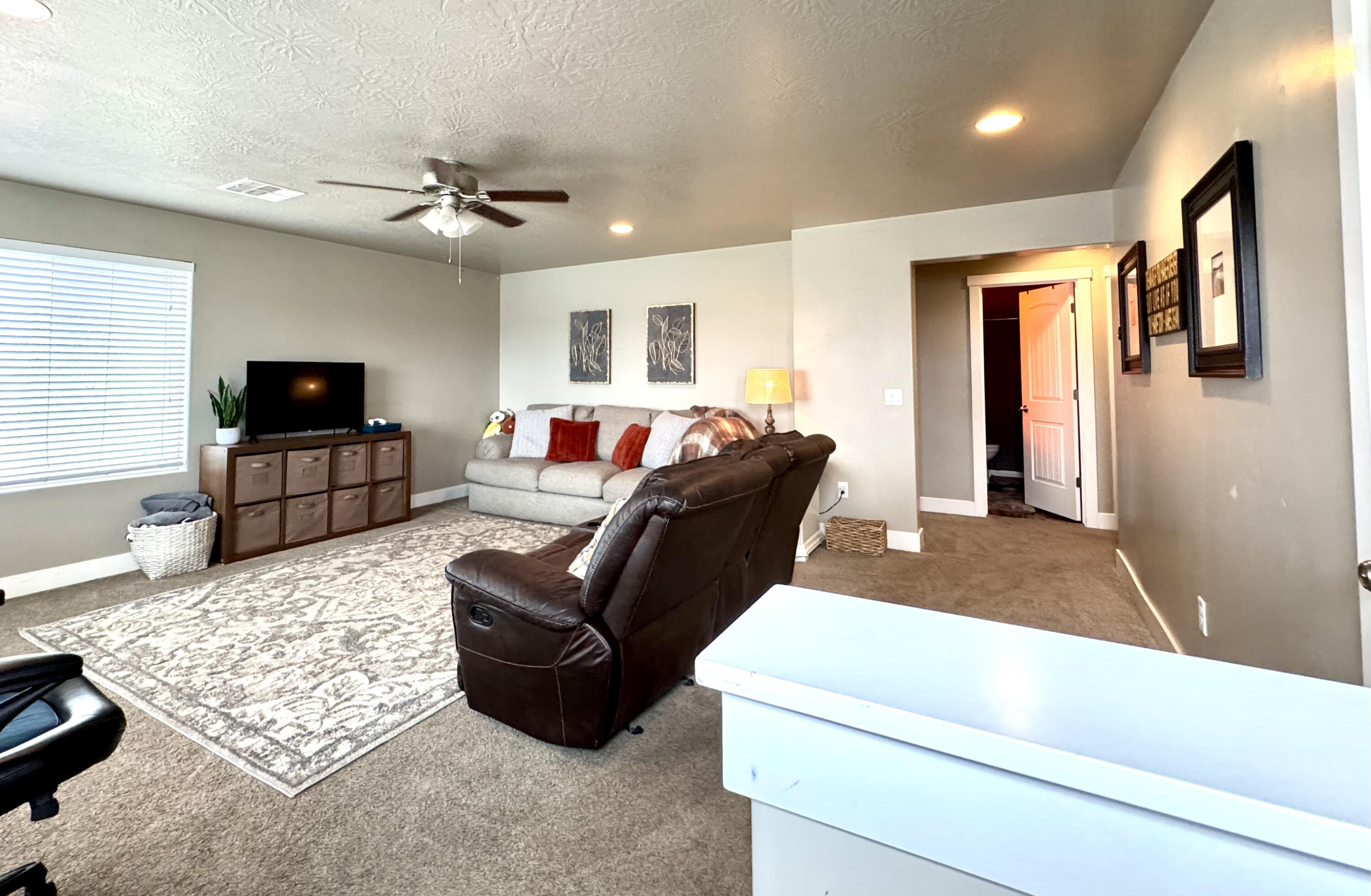 DESERT RIDGE - Residential