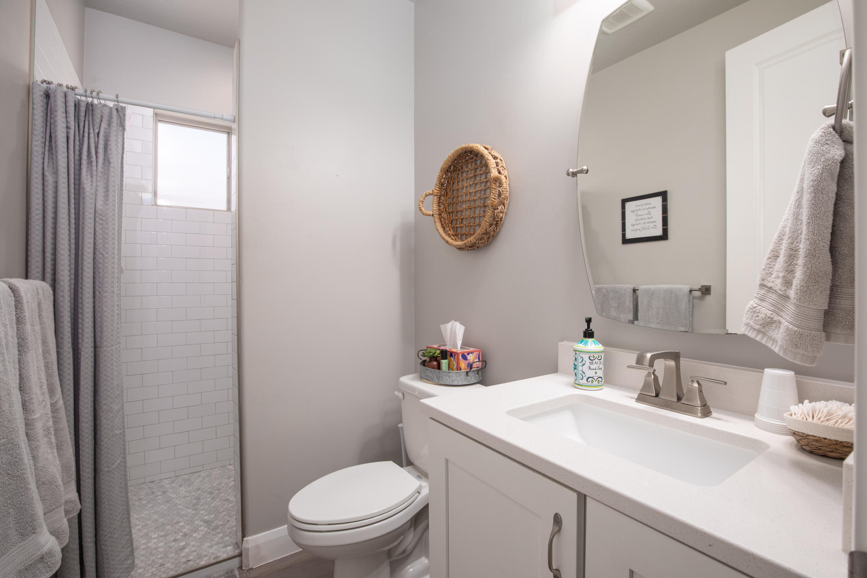 WARNER GATEWAY - Residential