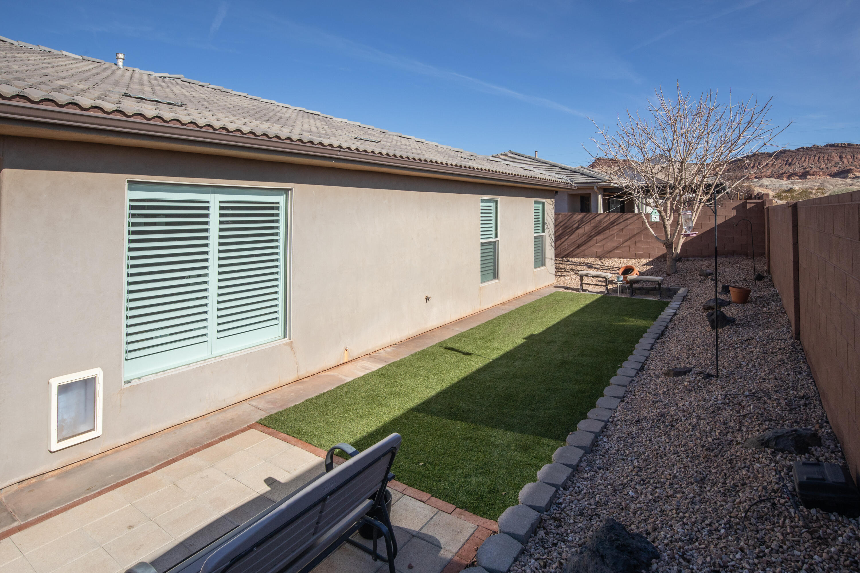 WARNER GATEWAY - Residential