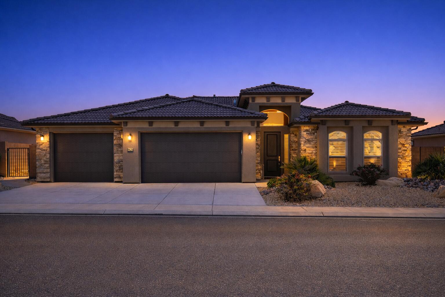 WARNER GATEWAY - Residential