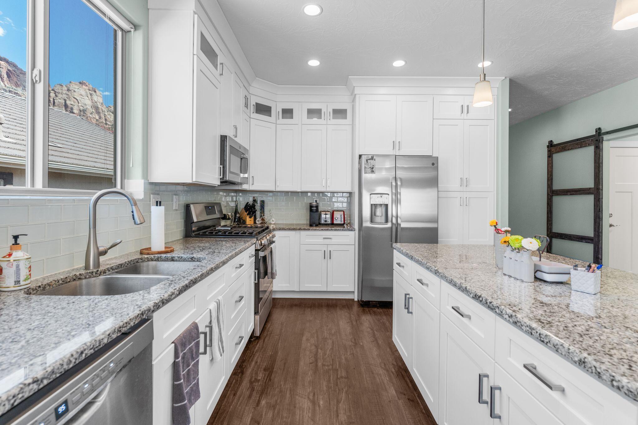 MOENAVE CONDO - Residential