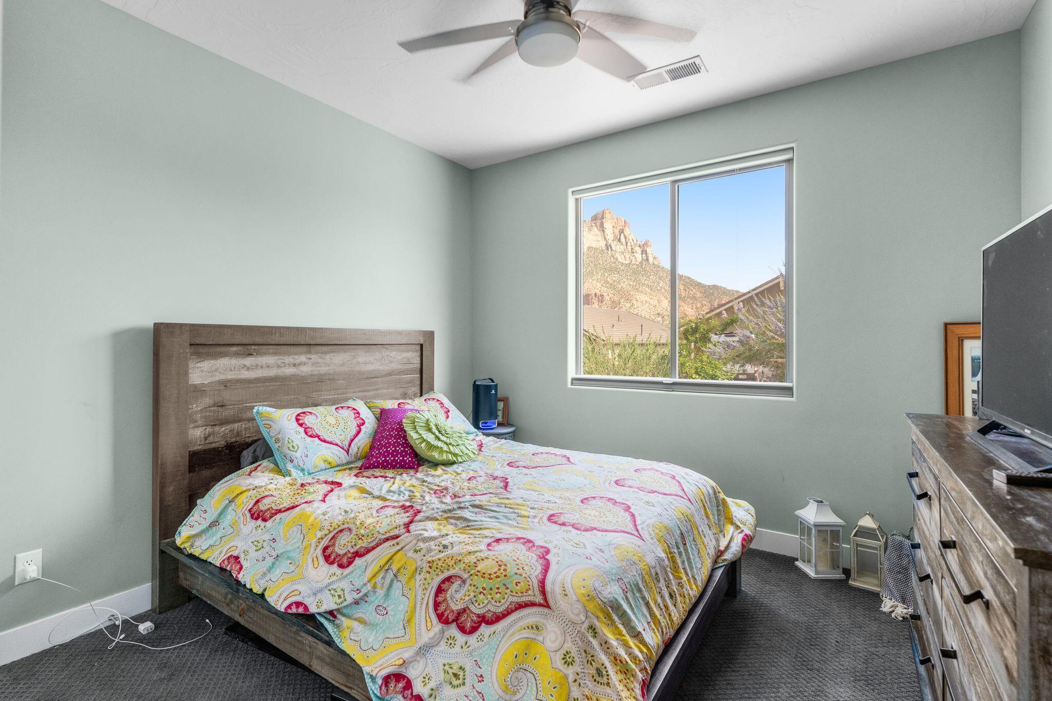 MOENAVE CONDO - Residential