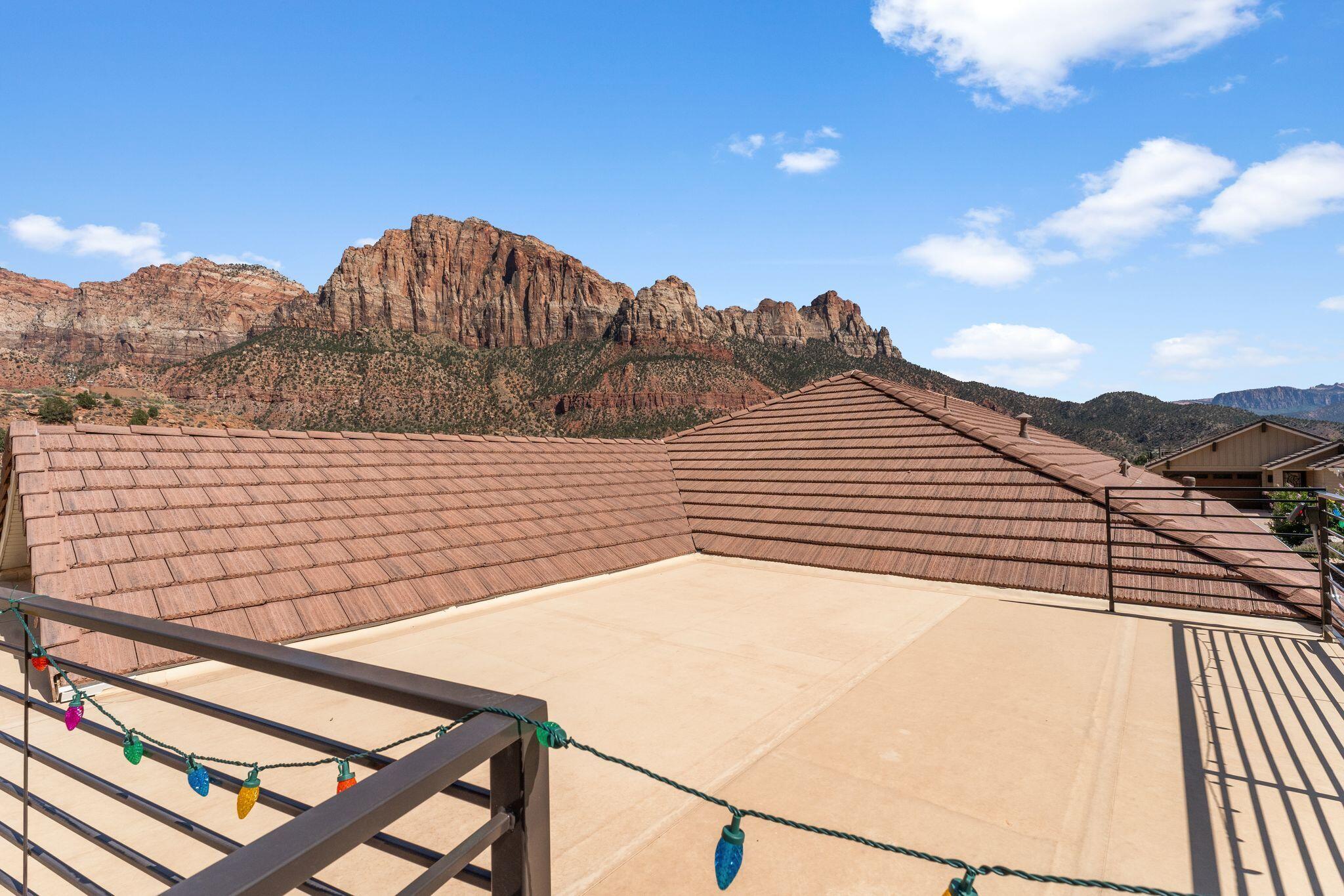 MOENAVE CONDO - Residential