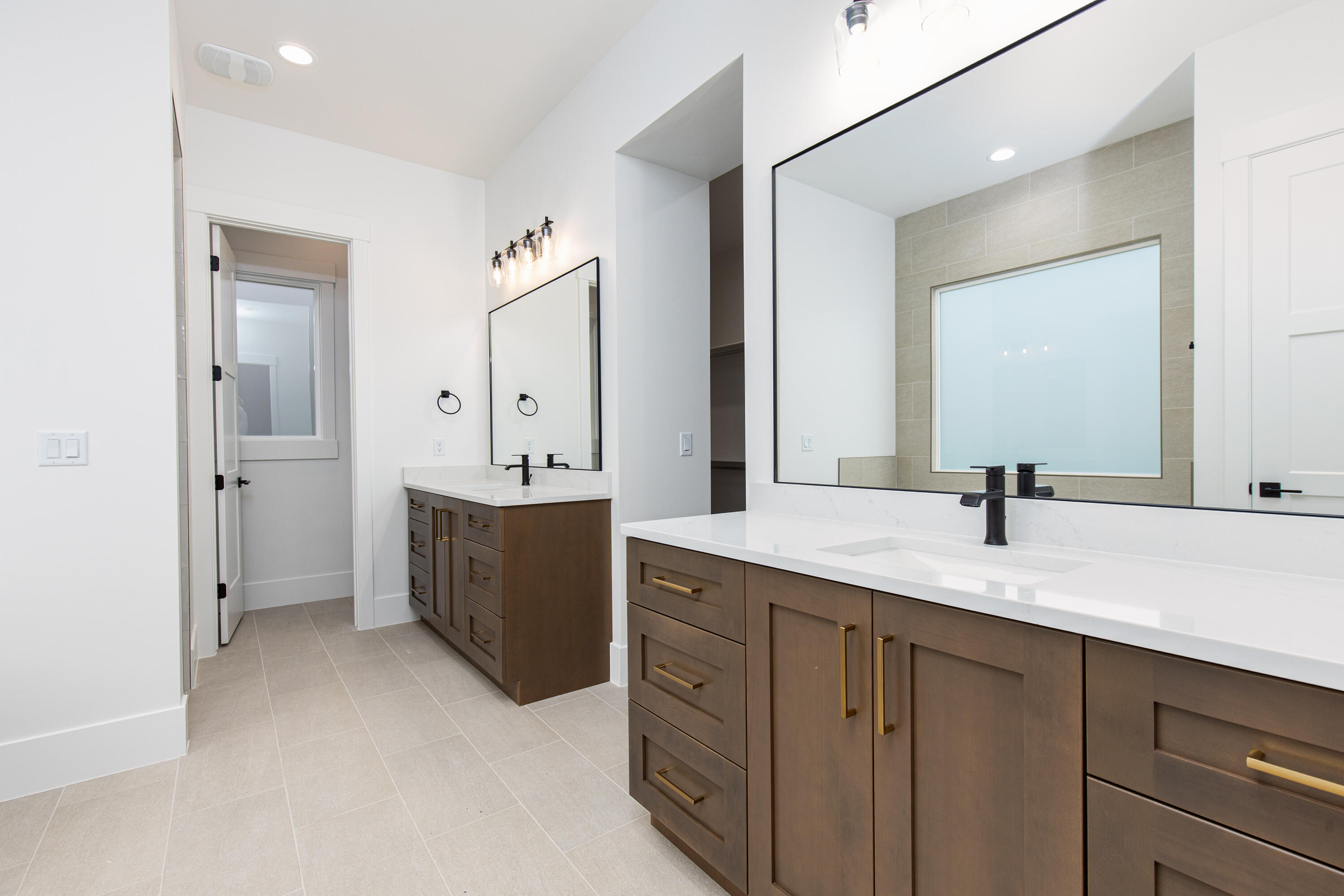 SYCAMORE VILLAGE - Residential