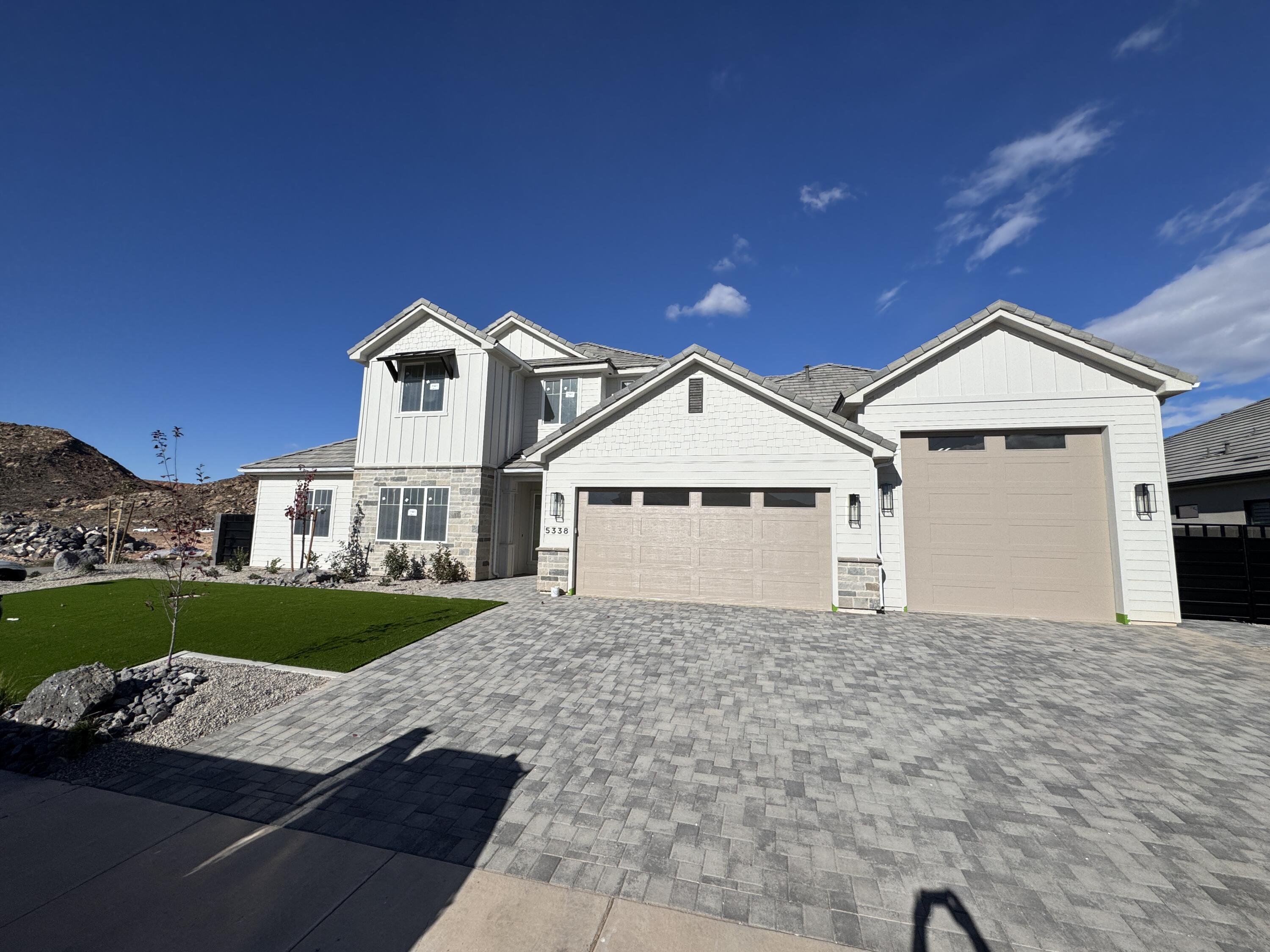 SYCAMORE VILLAGE - Residential