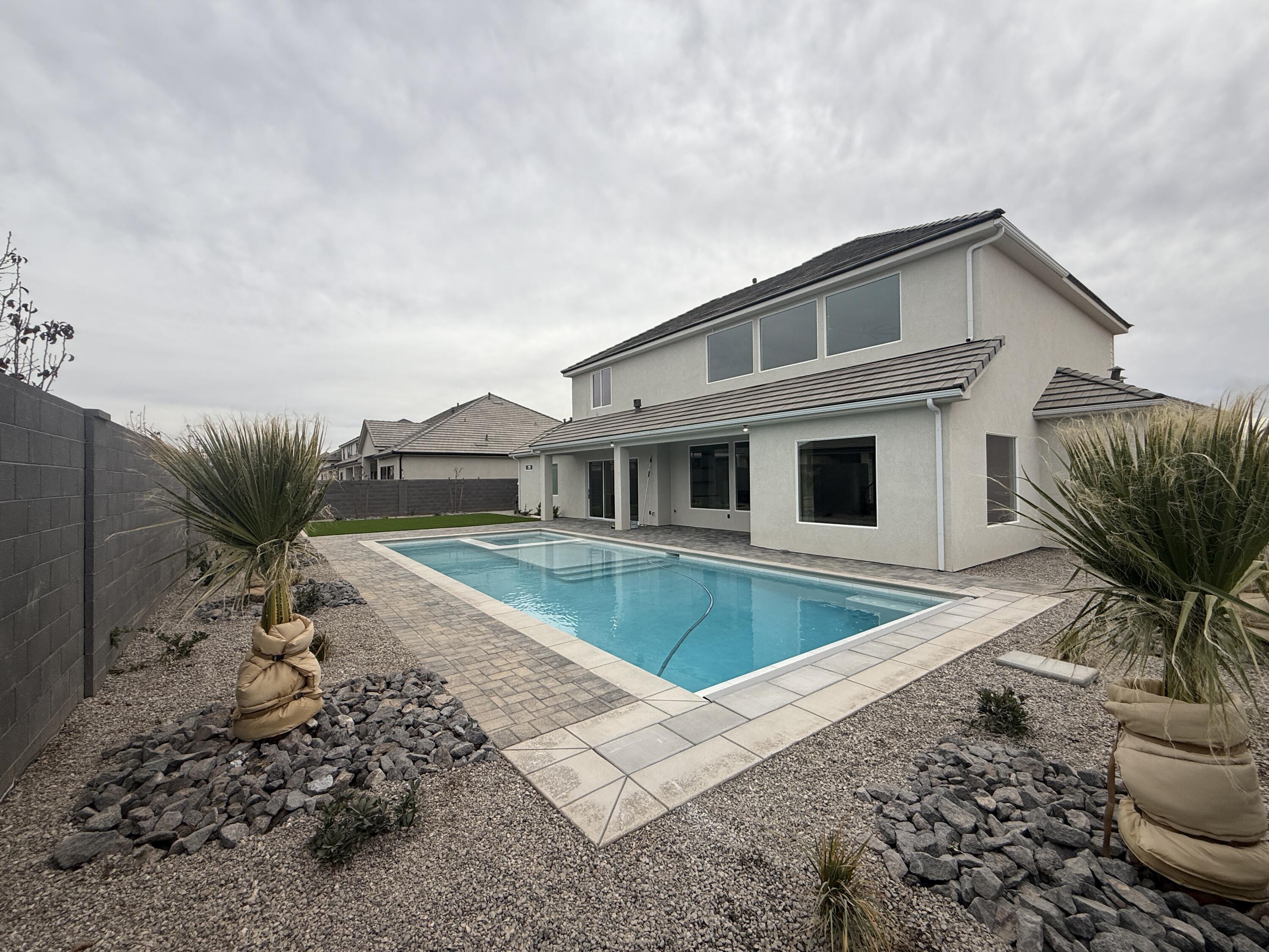 SYCAMORE VILLAGE - Residential