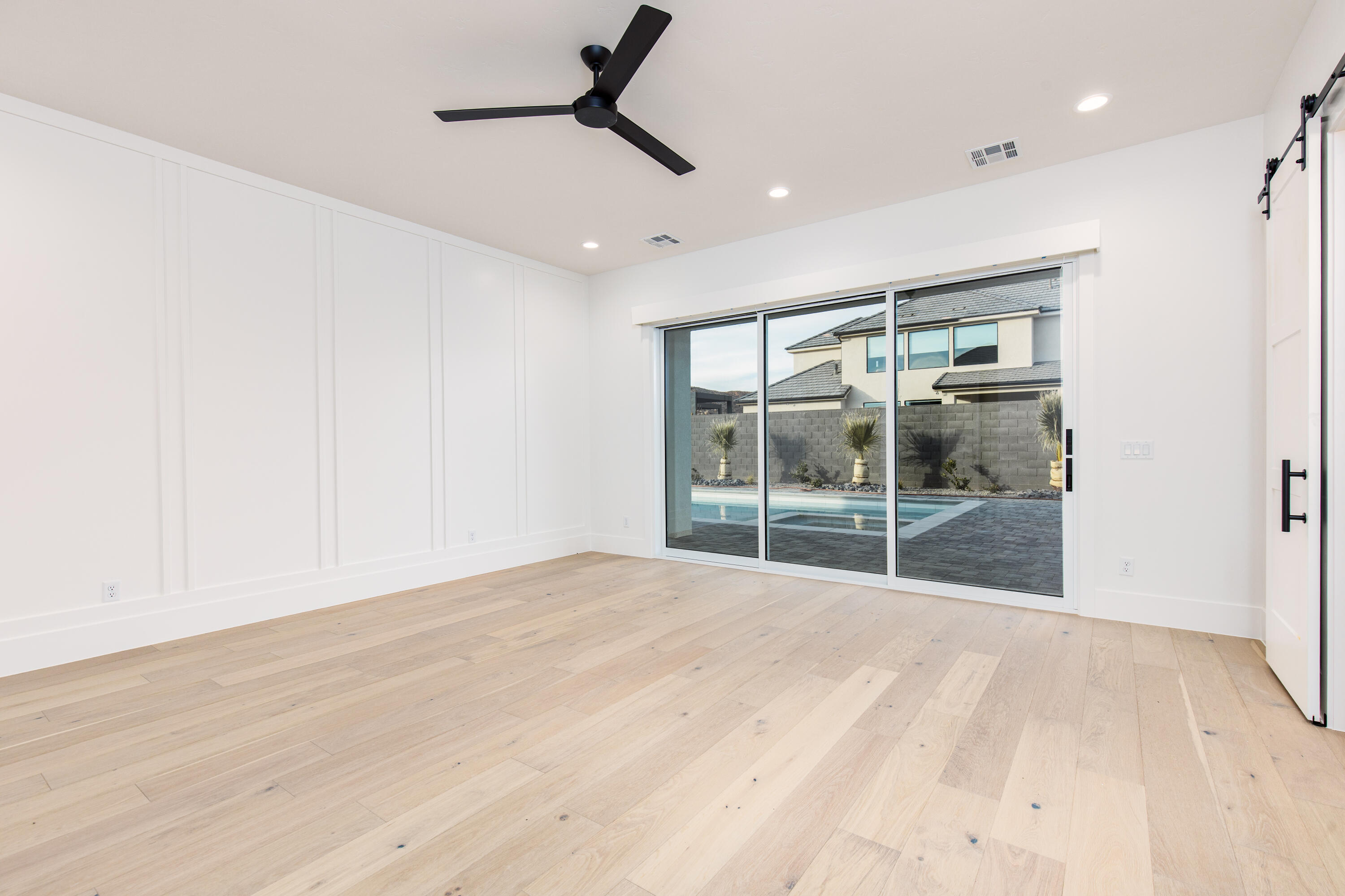 SYCAMORE VILLAGE - Residential