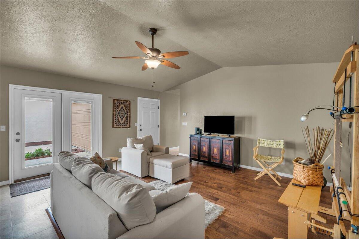 VISTA RIDGE ESTATES - Residential