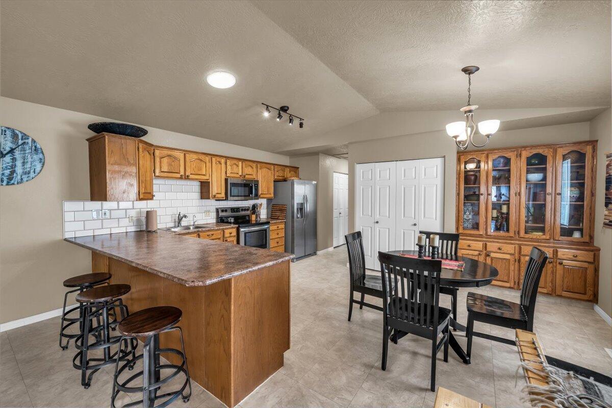 VISTA RIDGE ESTATES - Residential