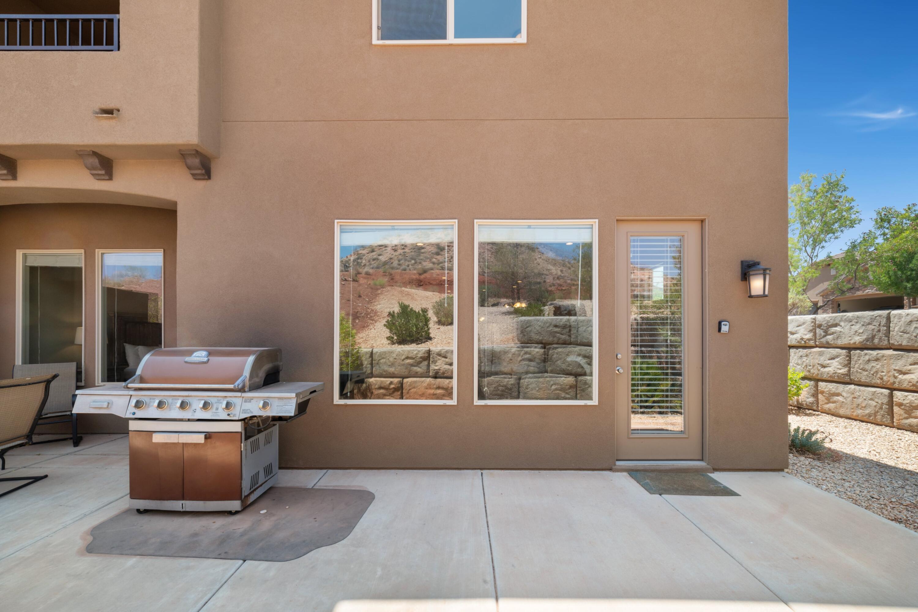 CORAL RIDGE TOWNHOMES - Residential