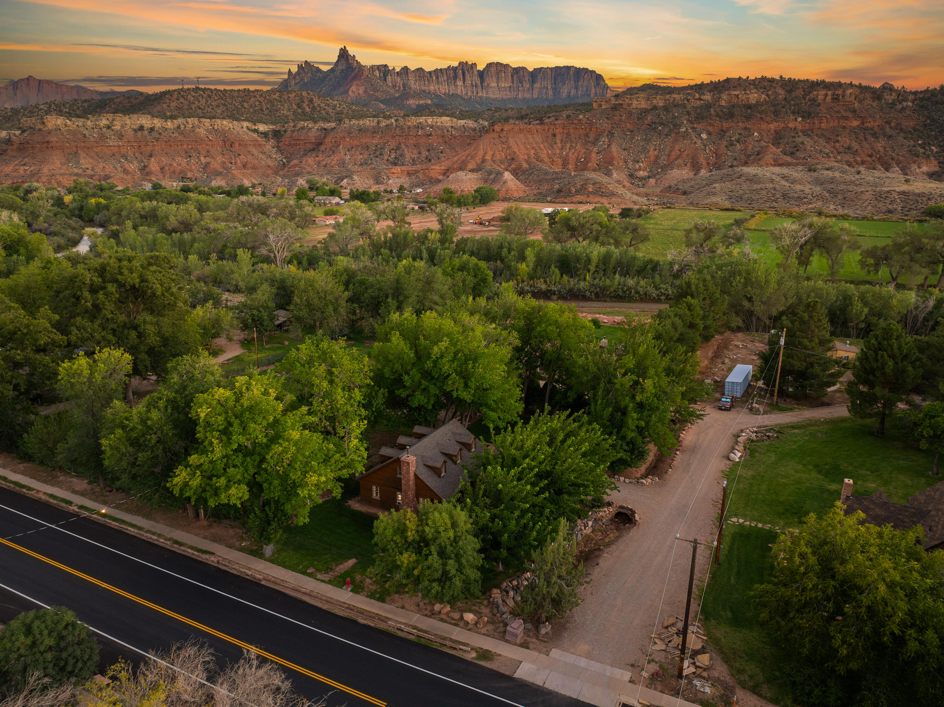 ROCKVILLE TOWNSITE - Residential