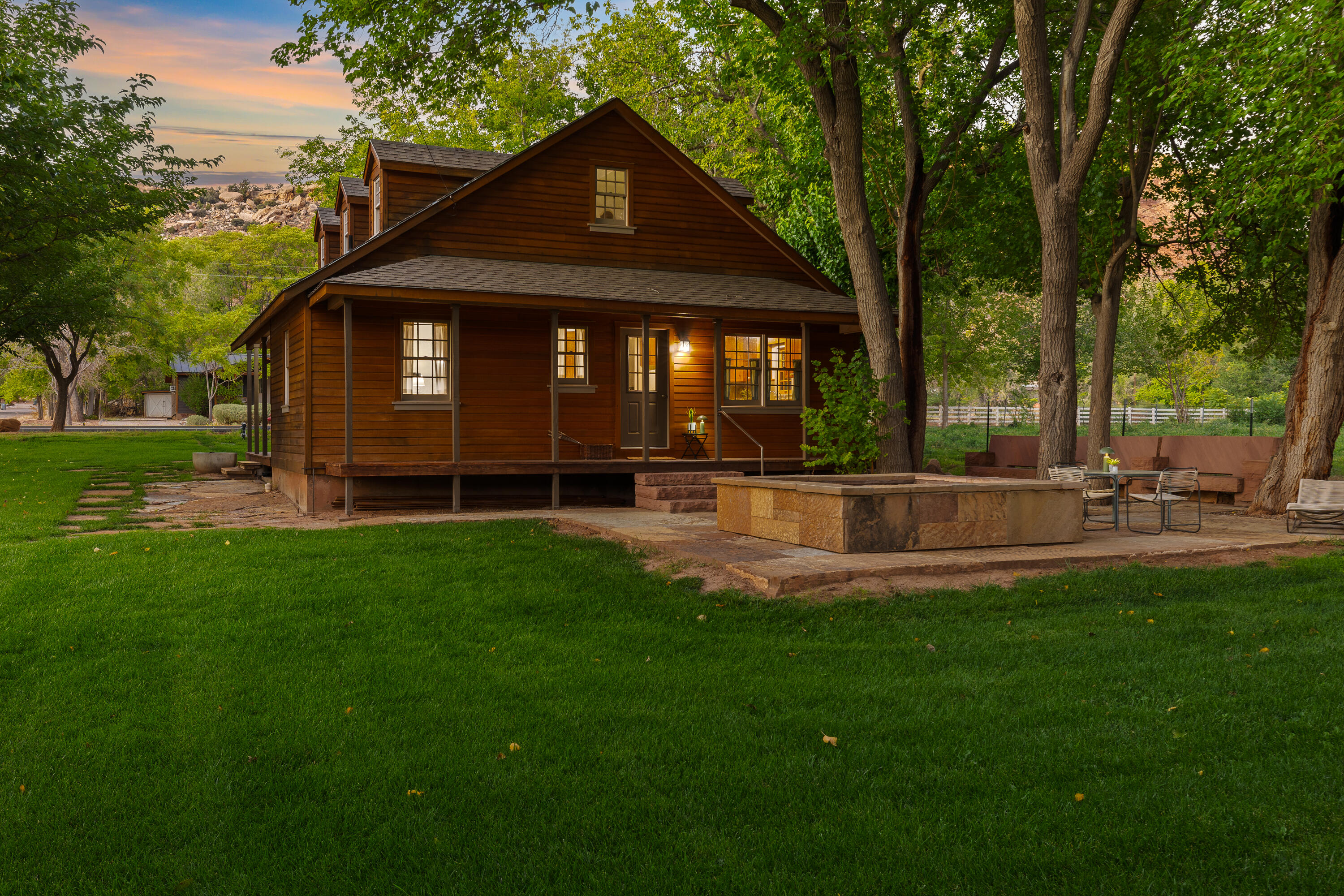 ROCKVILLE TOWNSITE - Residential