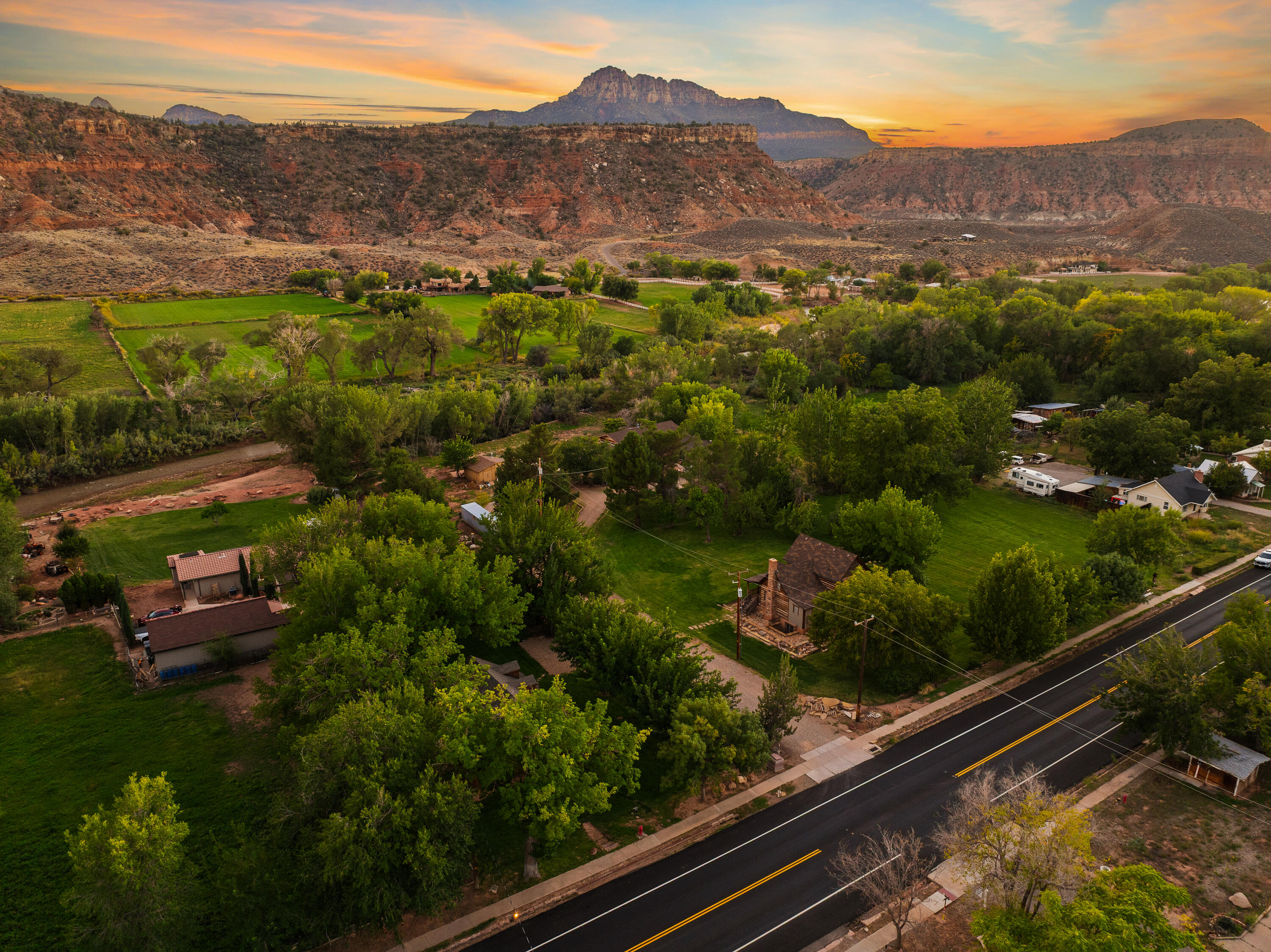 ROCKVILLE TOWNSITE - Residential