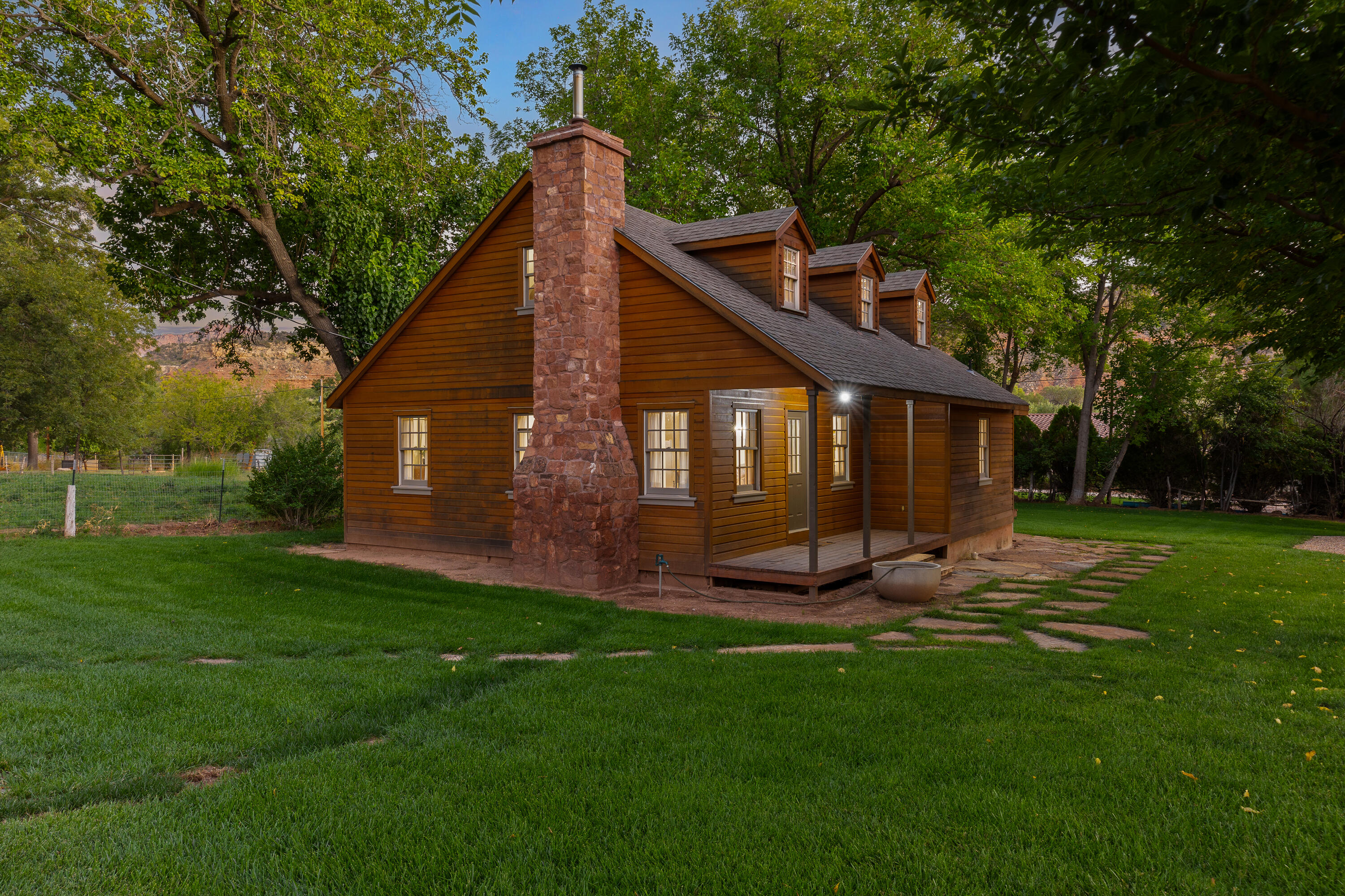 ROCKVILLE TOWNSITE - Residential