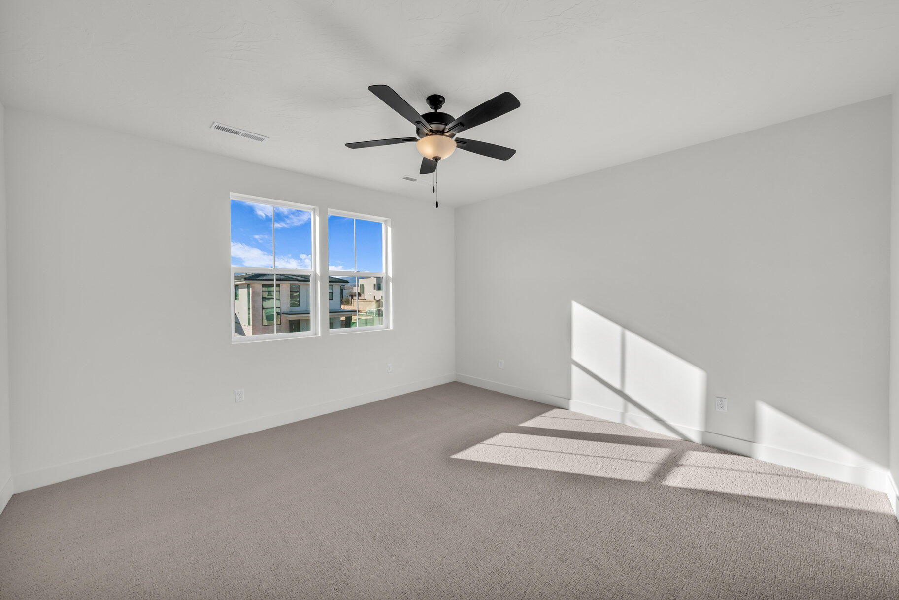 DESERT COLOR RESORT - Residential