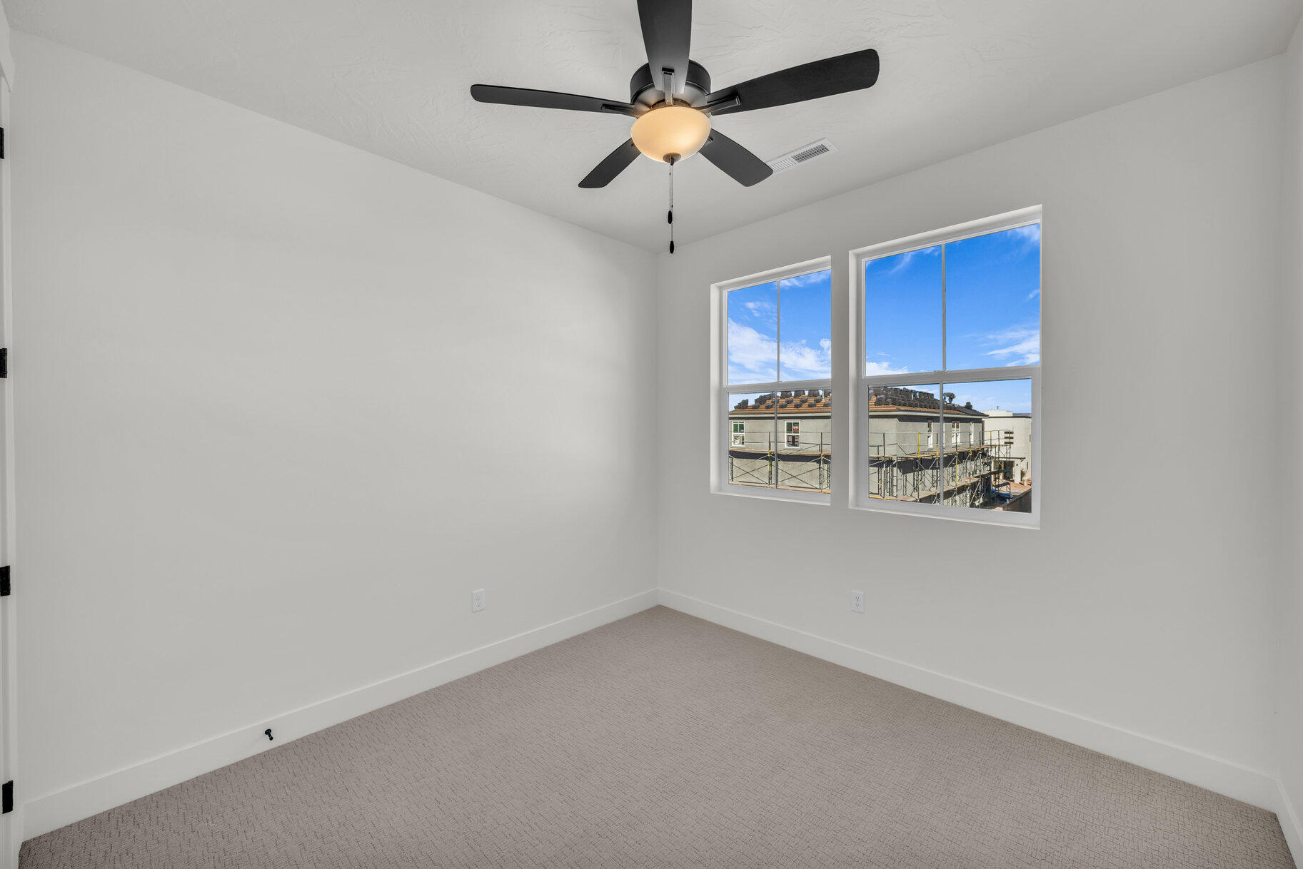 DESERT COLOR RESORT - Residential