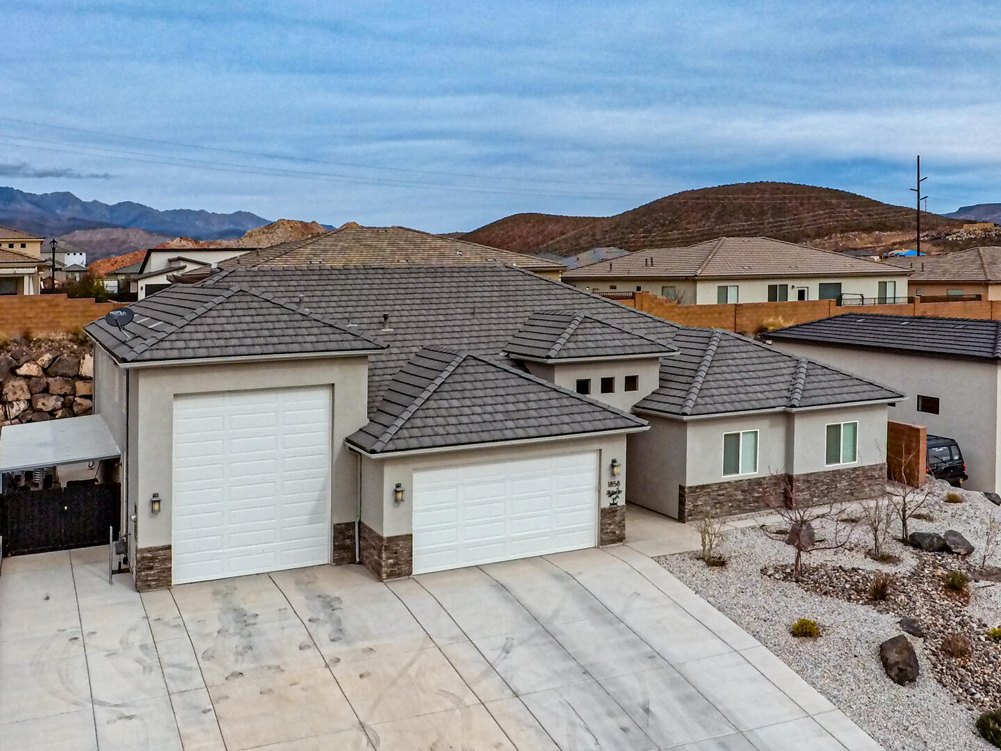 FIREROCK - Residential