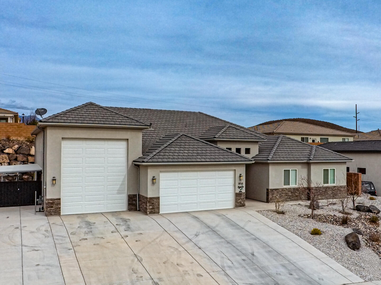 FIREROCK - Residential