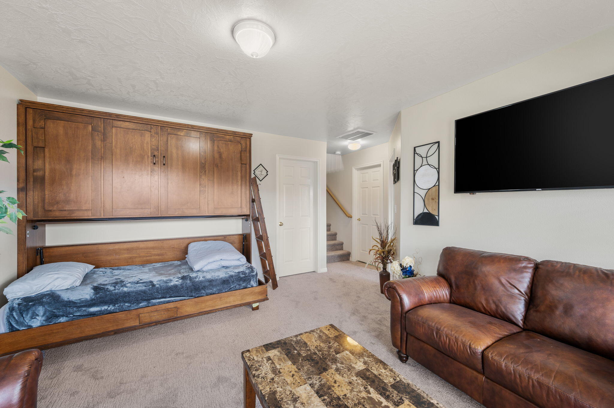 HIGHLANDS - Residential