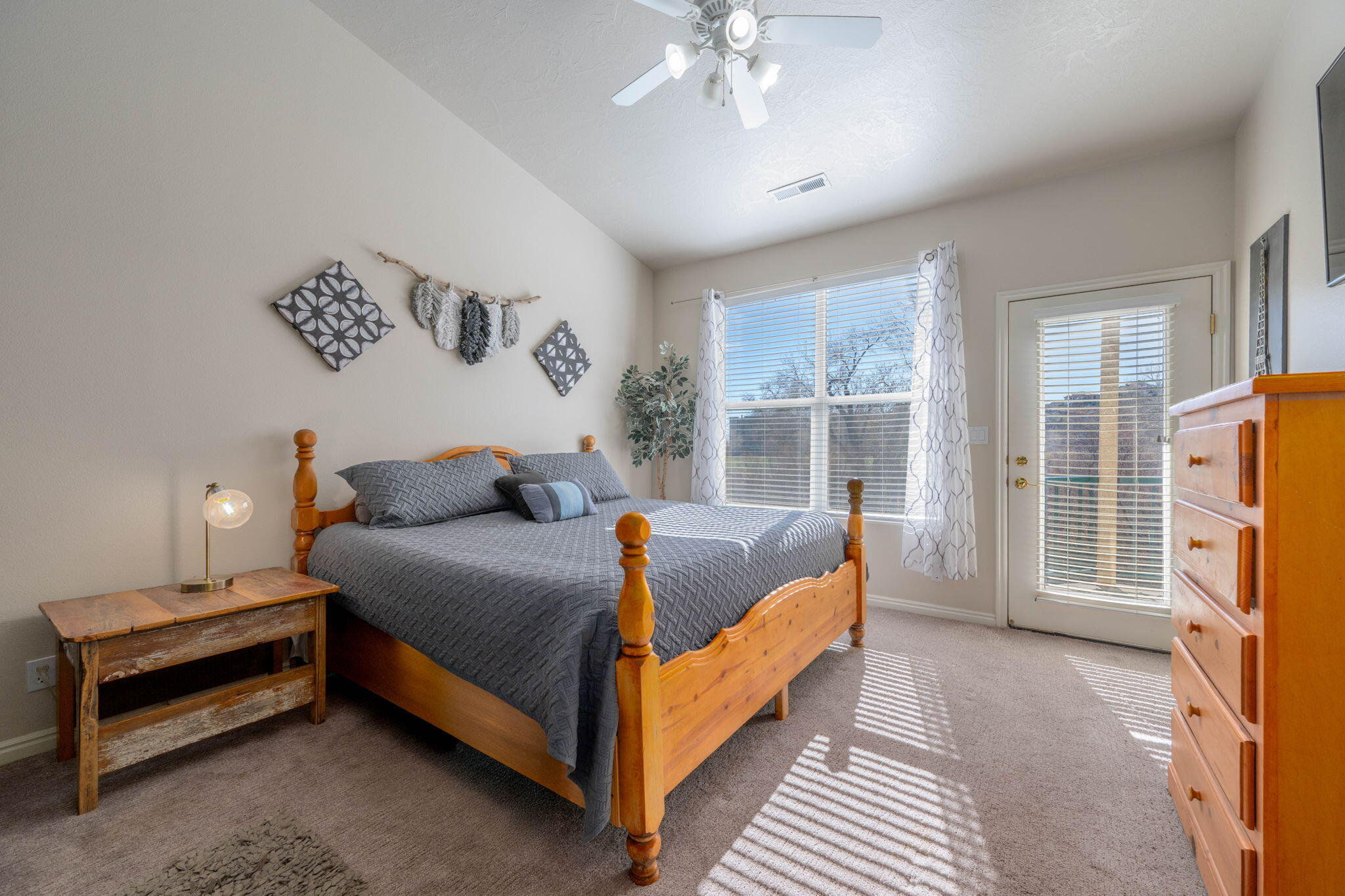 HIGHLANDS - Residential