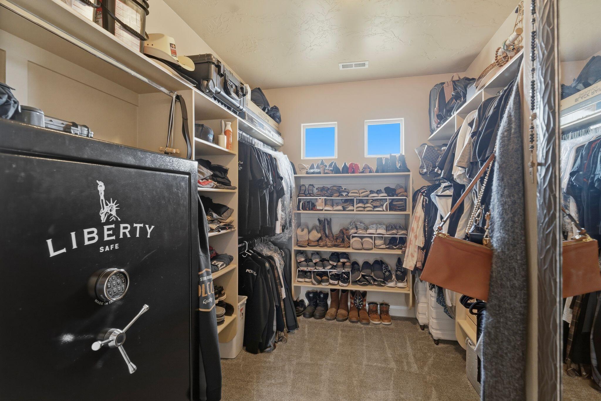 HIGH CHAPARRAL AT THE WASHINGTON BENCH - Residential