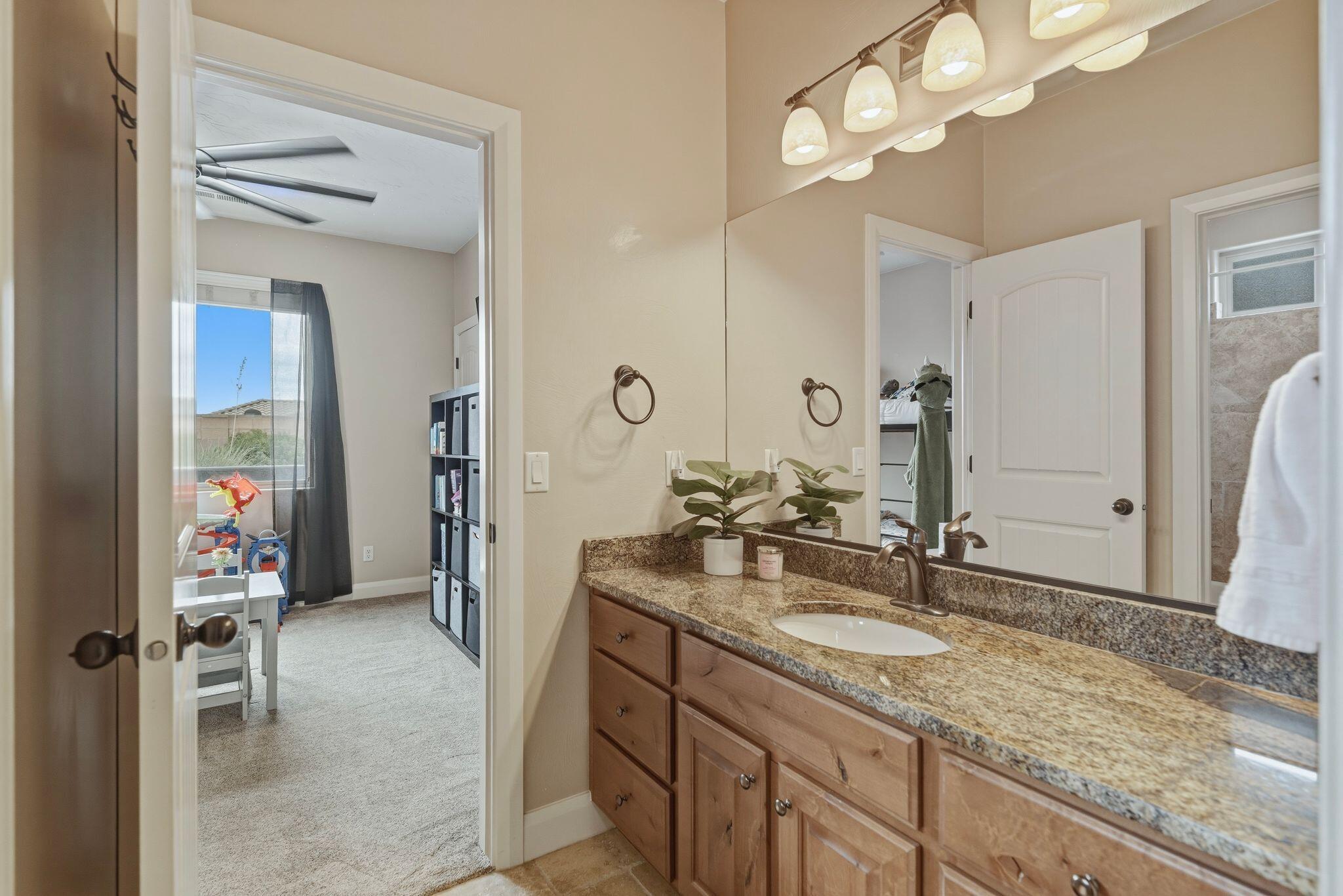 HIGH CHAPARRAL AT THE WASHINGTON BENCH - Residential