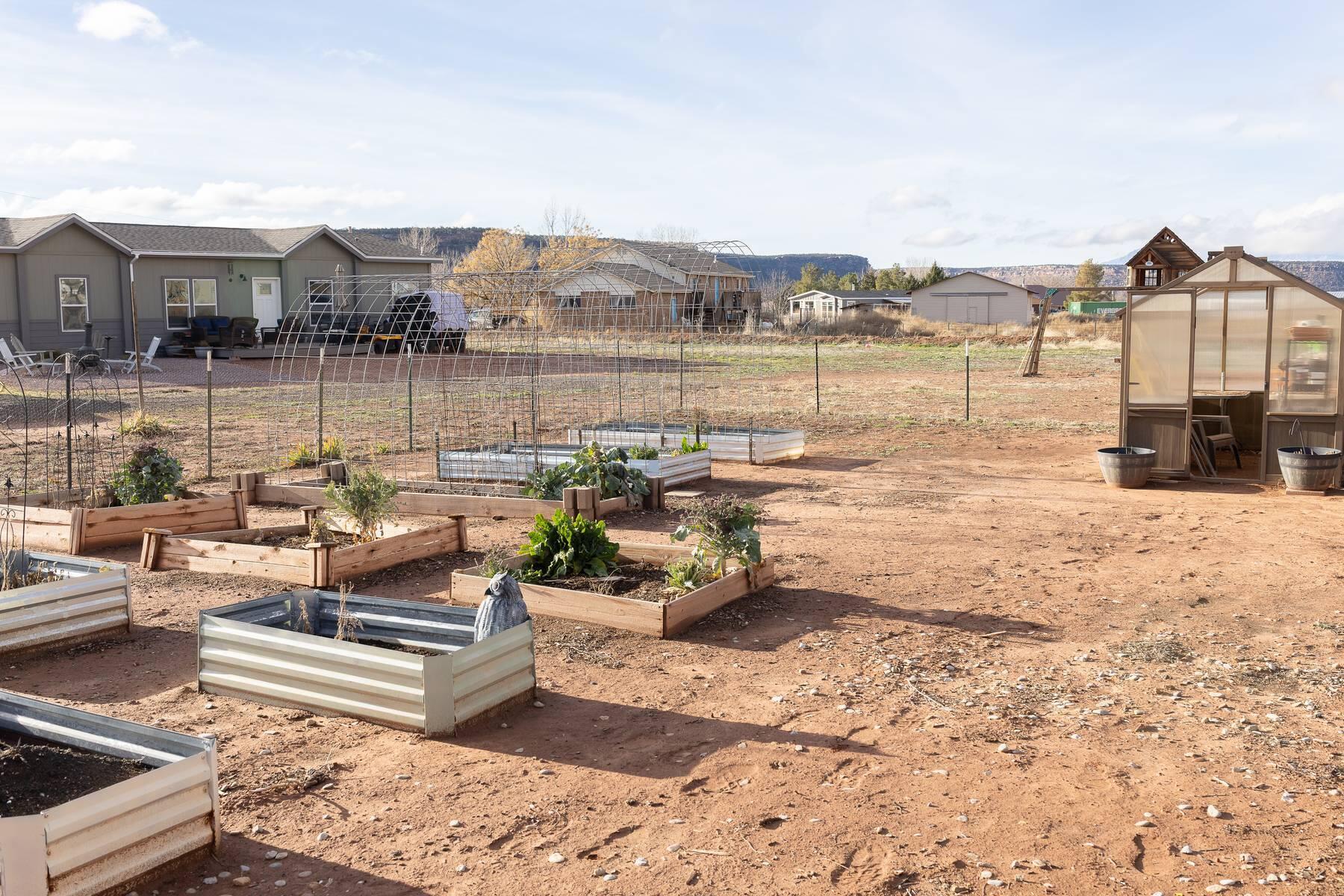 APPLE VALLEY RANCH - Residential