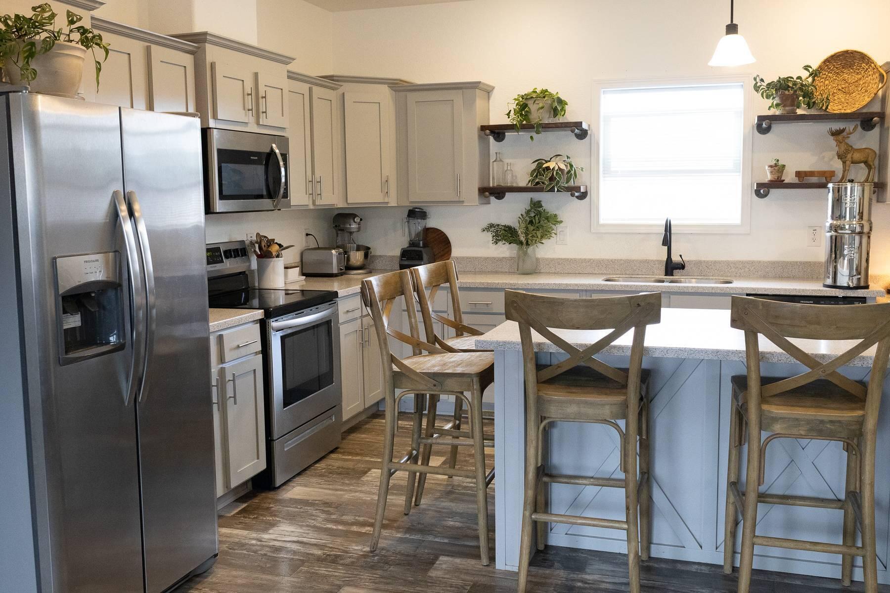 APPLE VALLEY RANCH - Residential