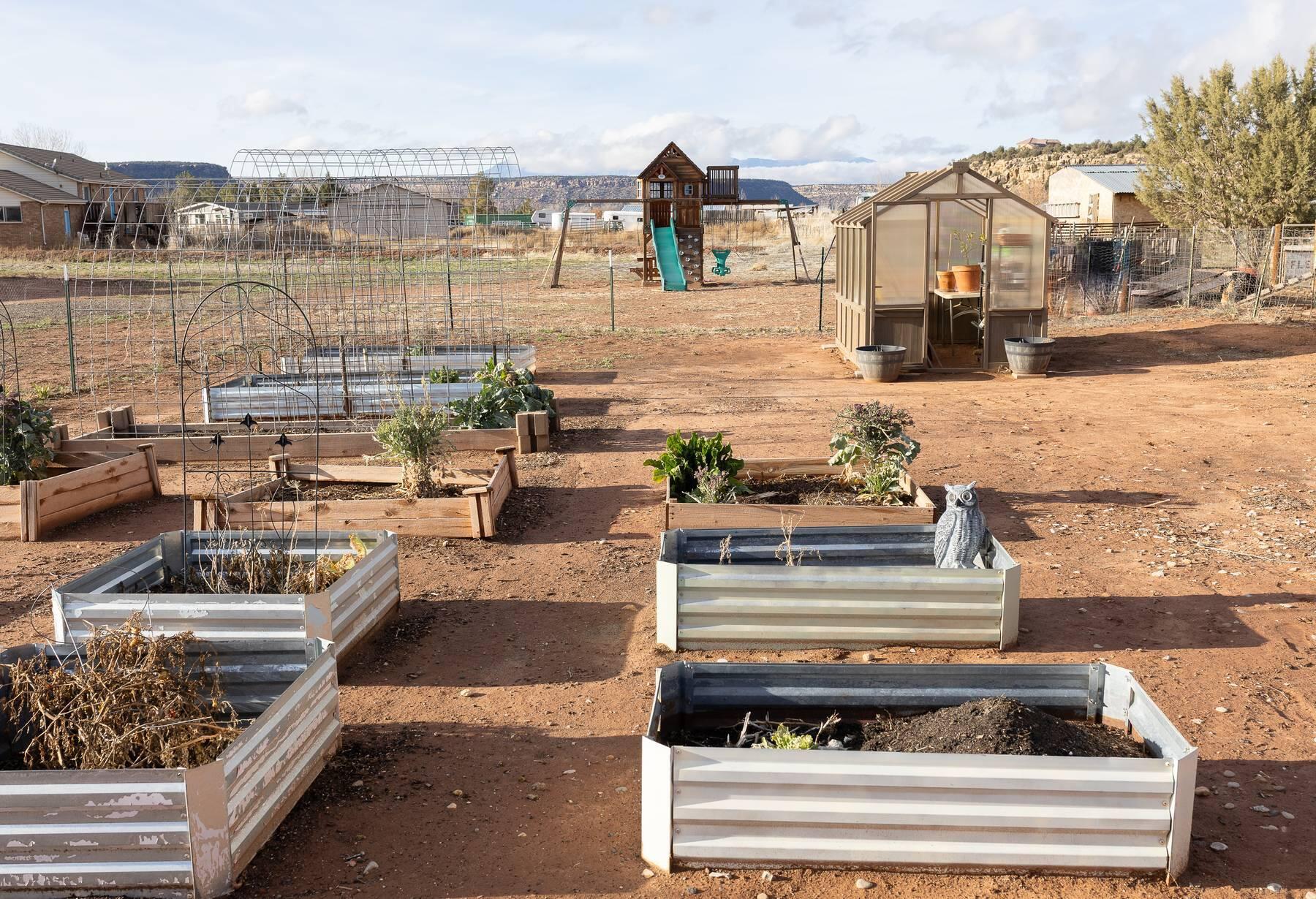 APPLE VALLEY RANCH - Residential