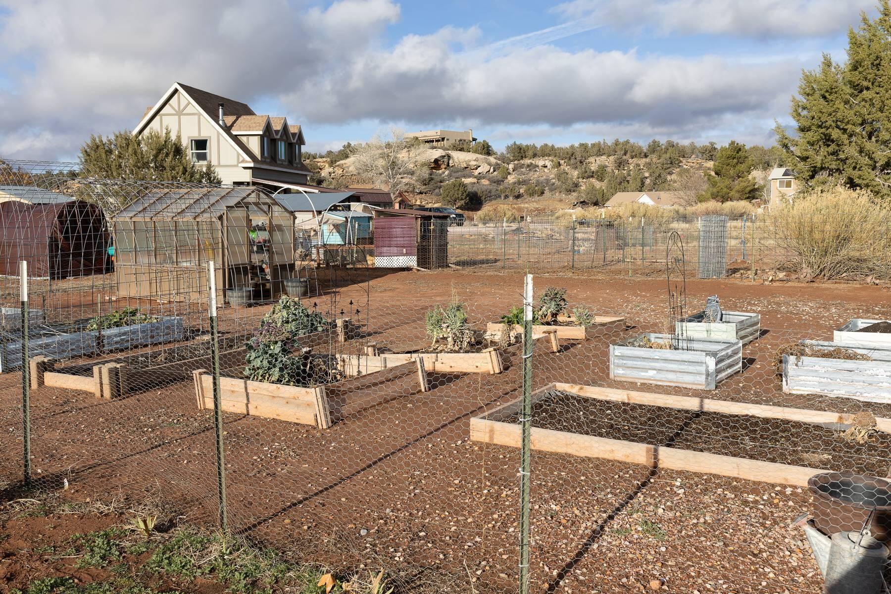 APPLE VALLEY RANCH - Residential