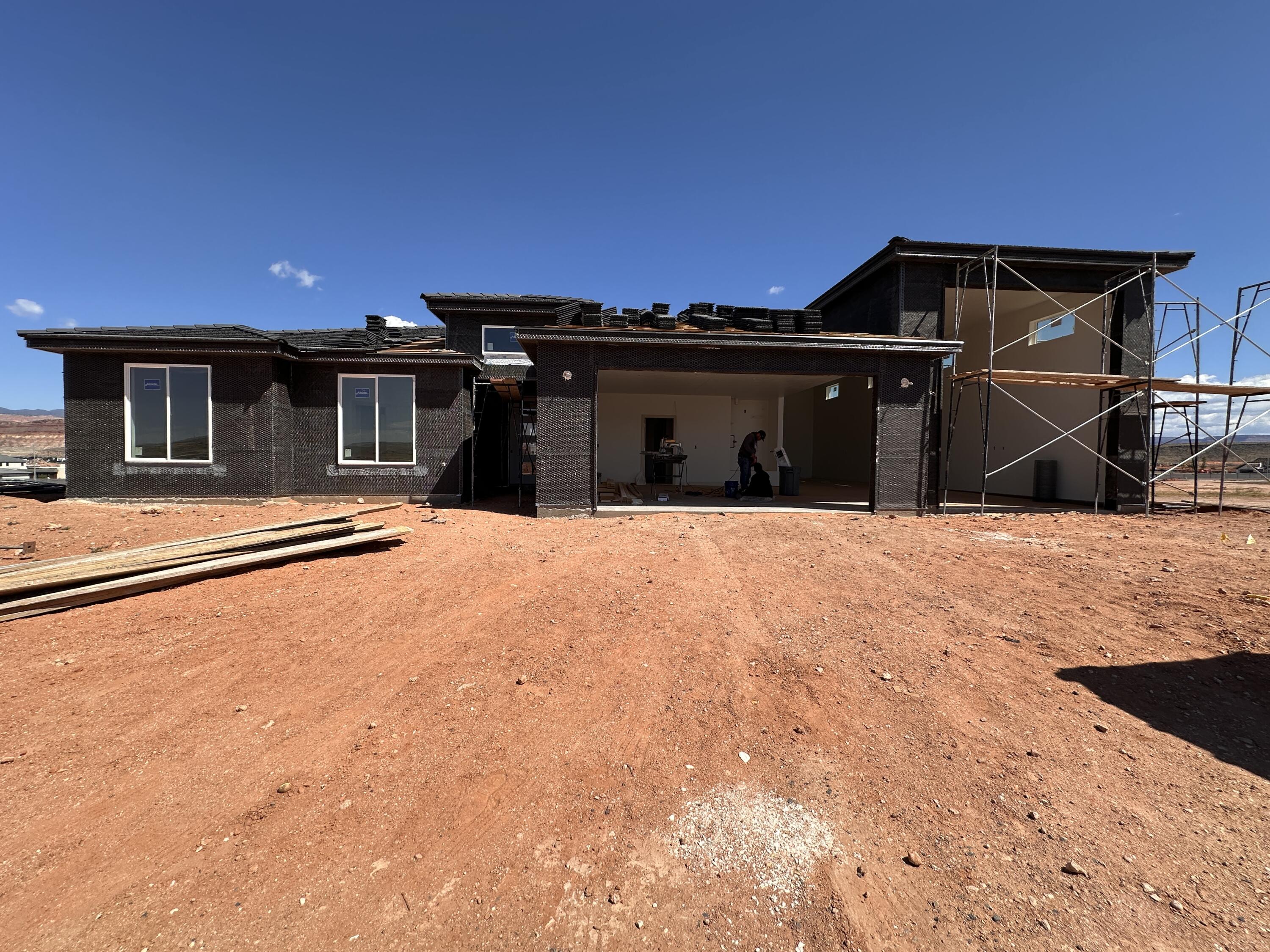 RED SLATE ESTATES - Residential