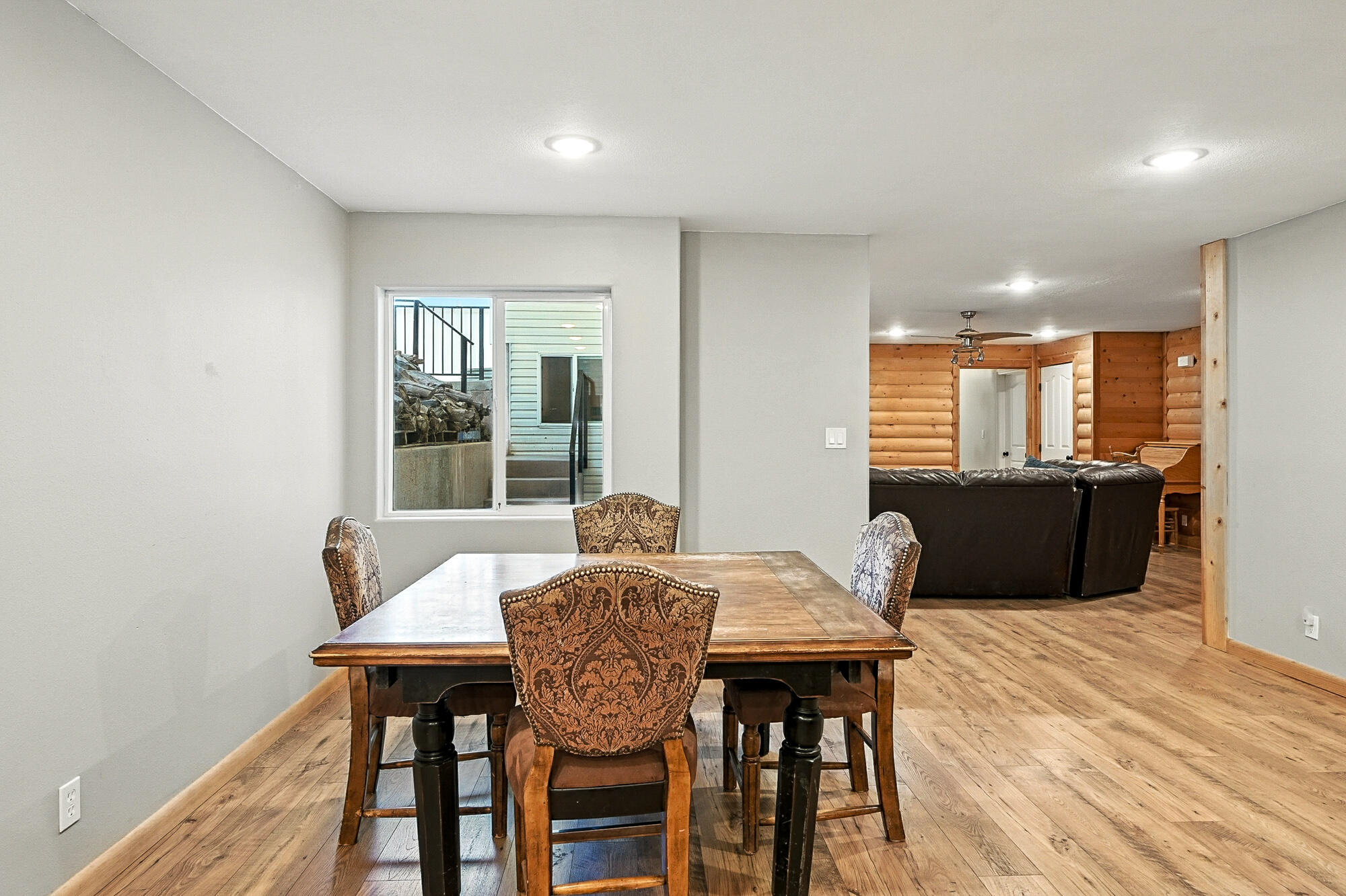 NEW HARMONY FARMS - Residential