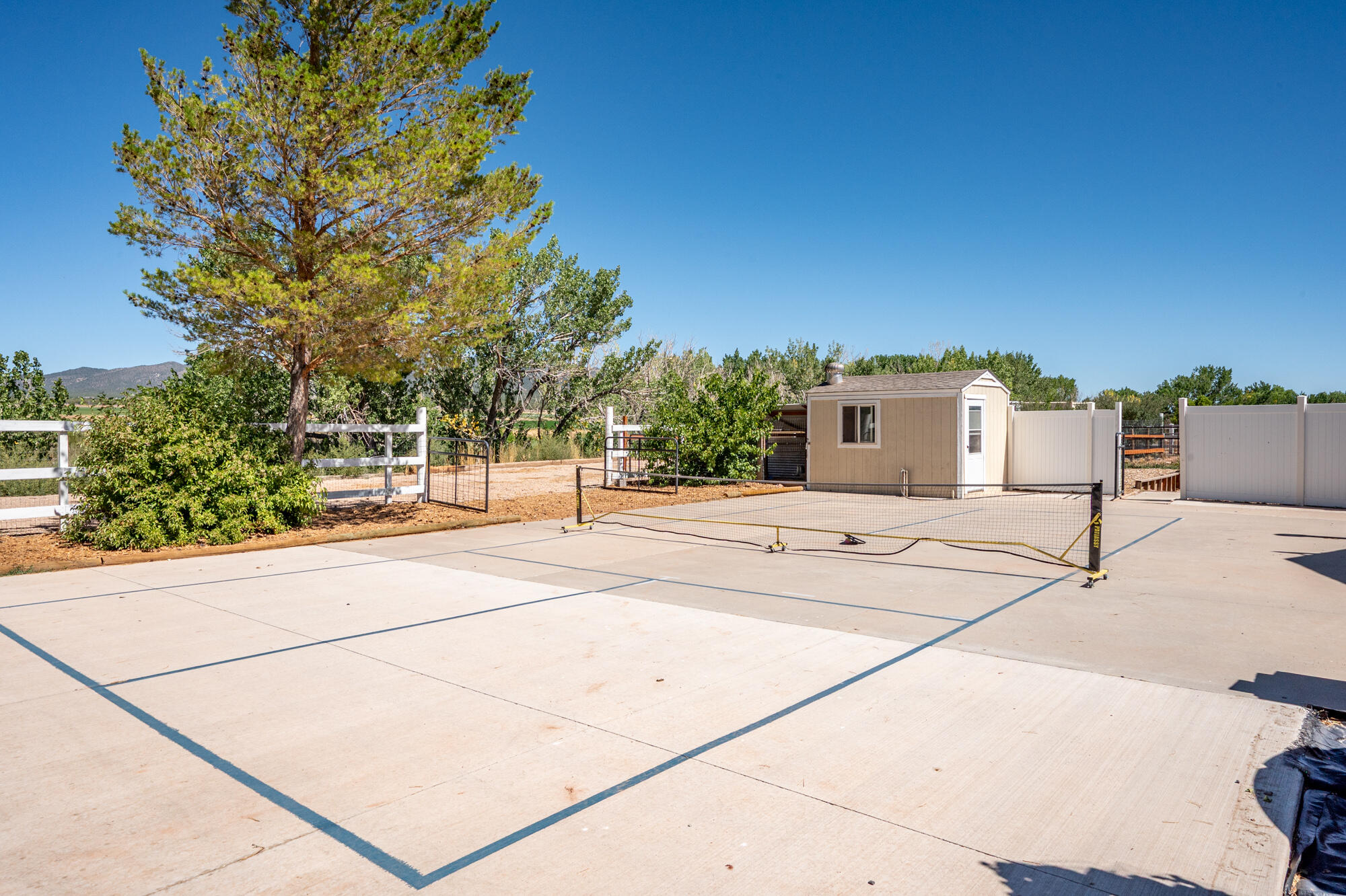 NEW HARMONY FARMS - Residential