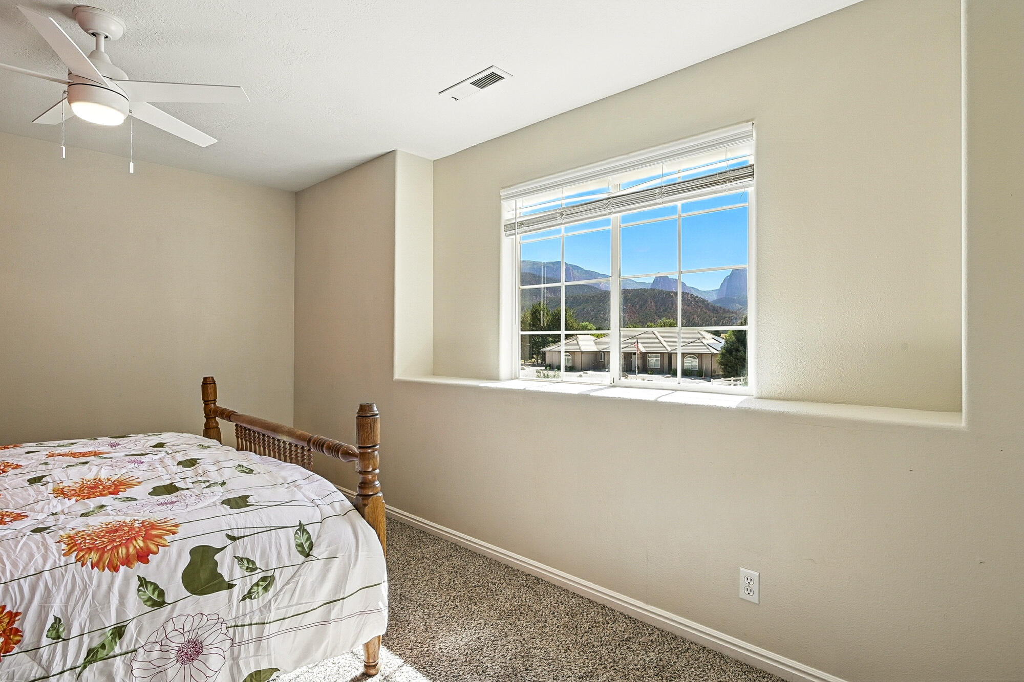 NEW HARMONY FARMS - Residential