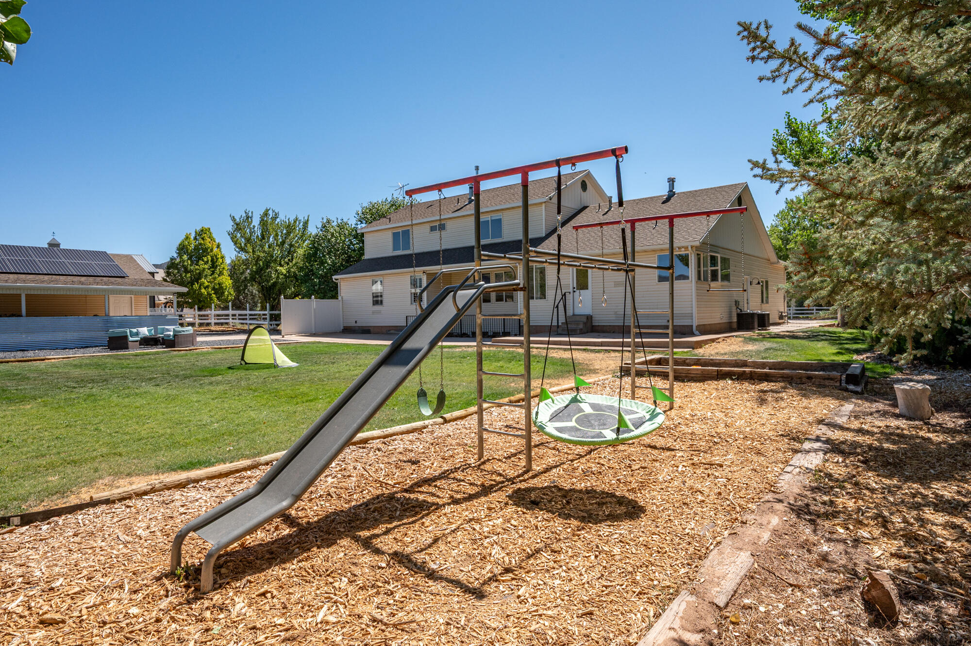 NEW HARMONY FARMS - Residential