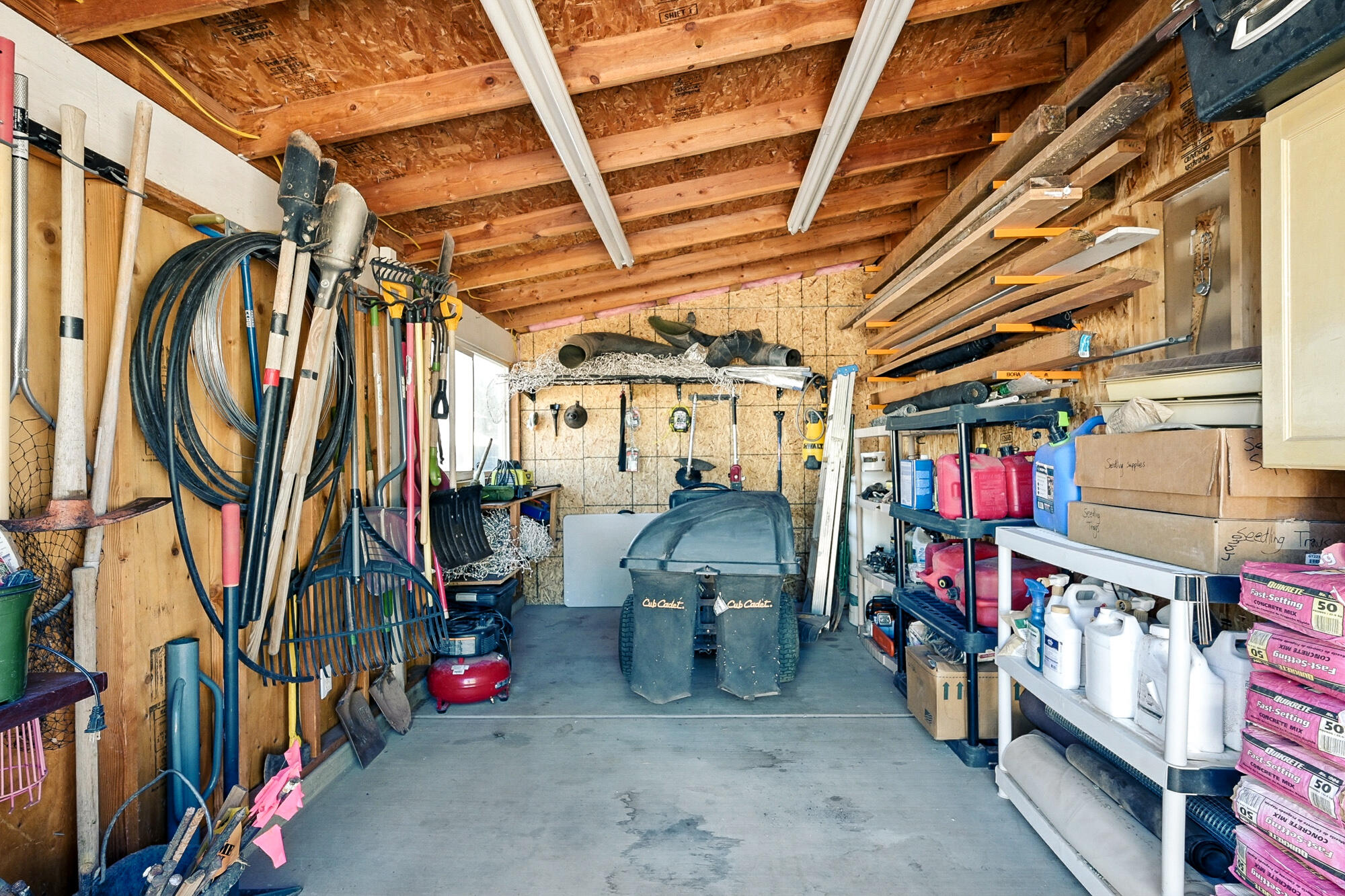 NEW HARMONY FARMS - Residential