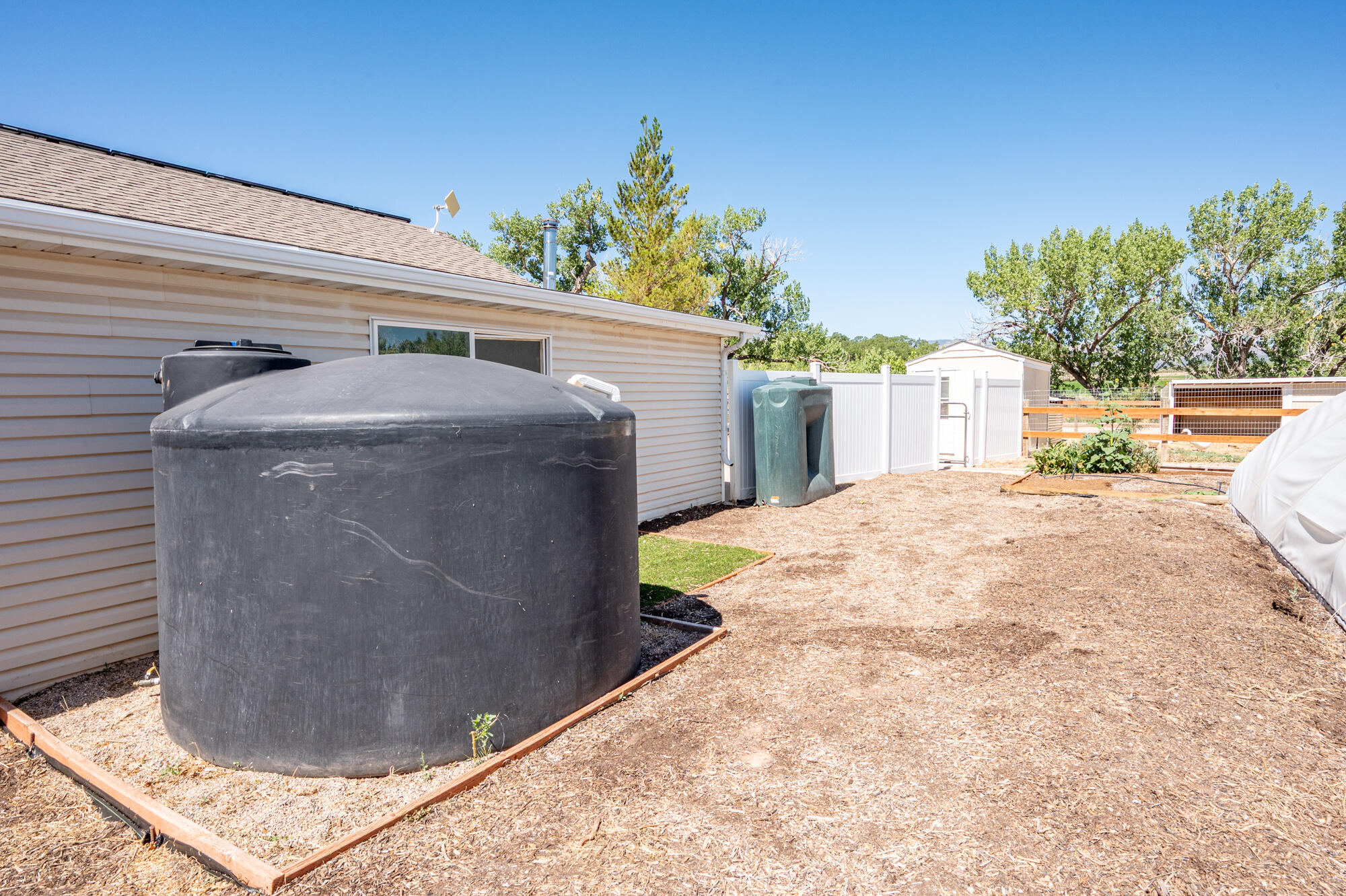 NEW HARMONY FARMS - Residential