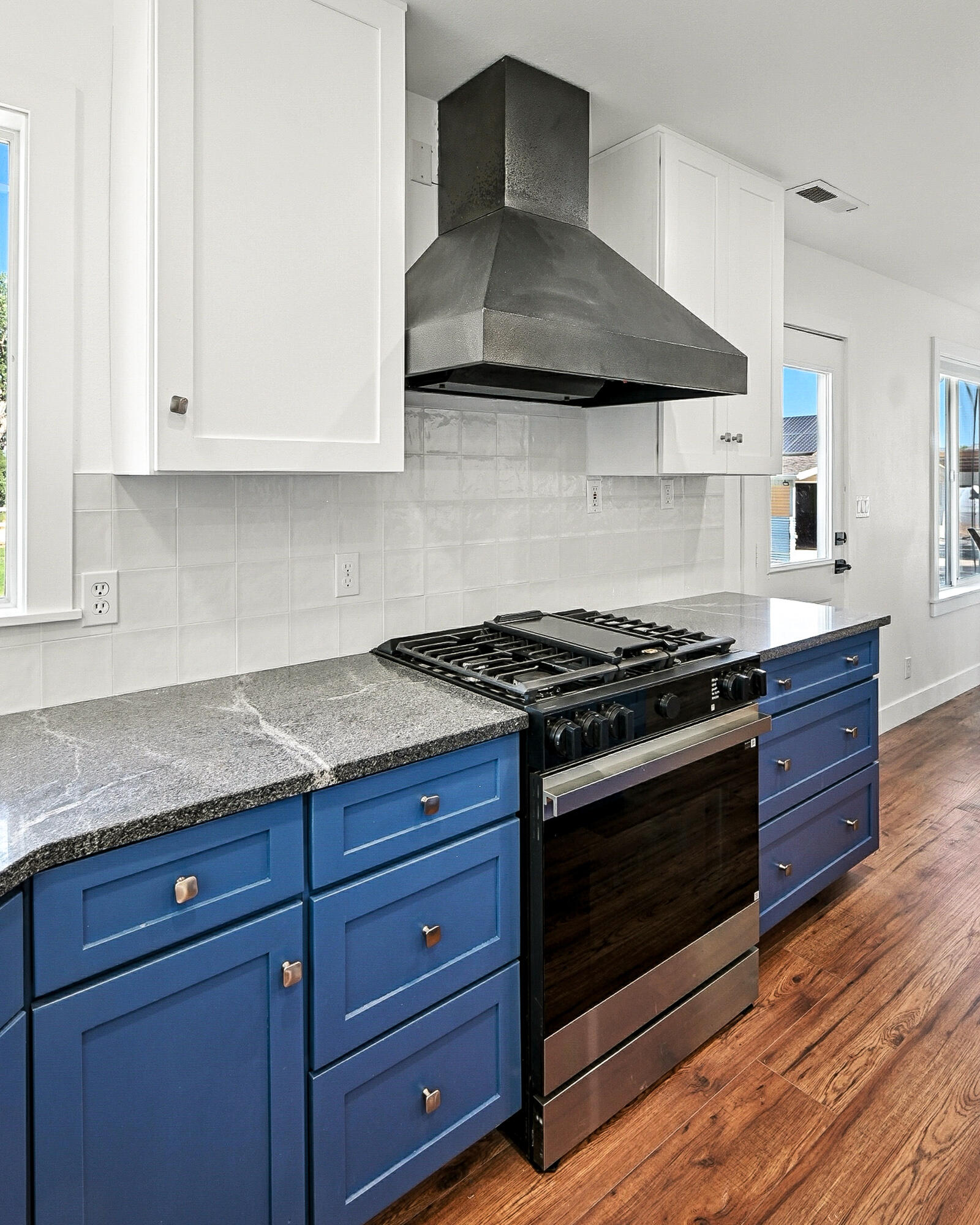 NEW HARMONY FARMS - Residential