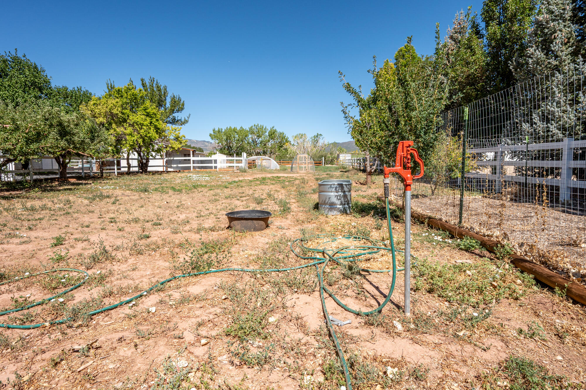 NEW HARMONY FARMS - Residential