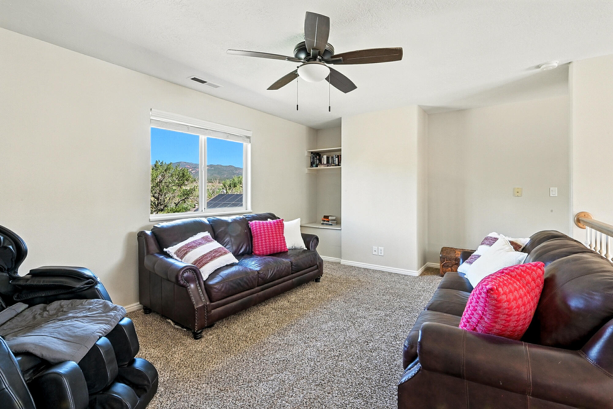 NEW HARMONY FARMS - Residential