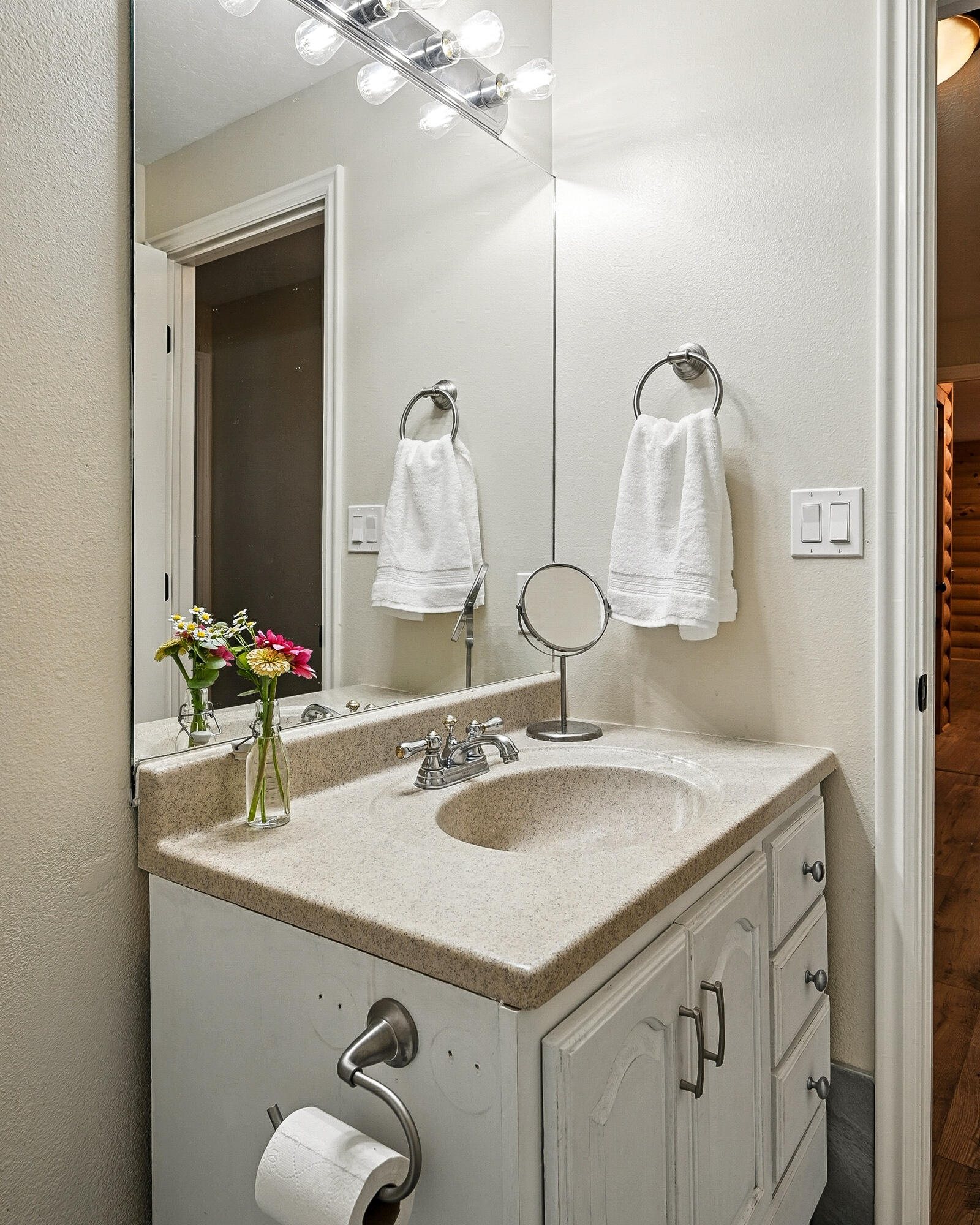 NEW HARMONY FARMS - Residential