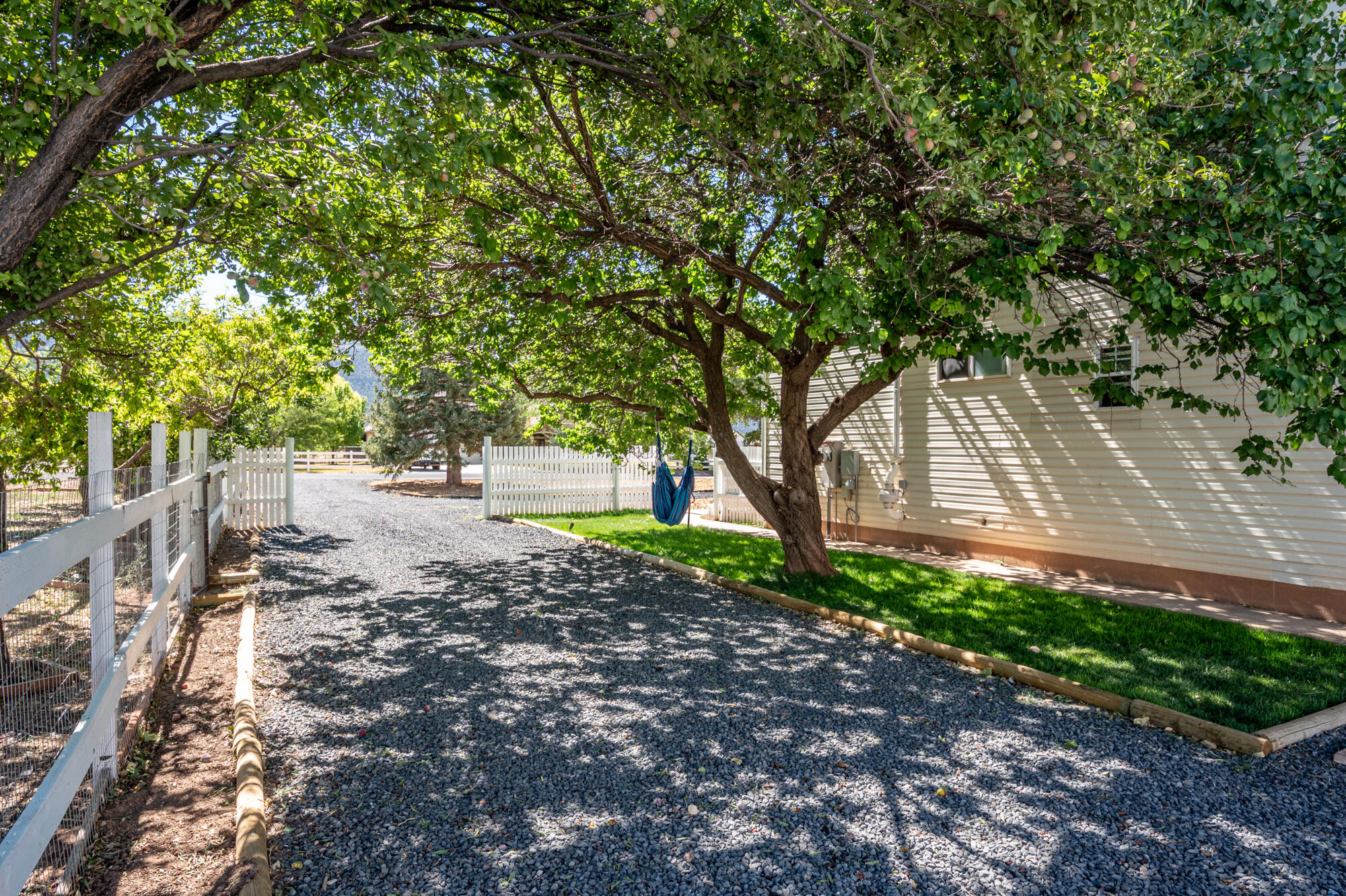 NEW HARMONY FARMS - Residential